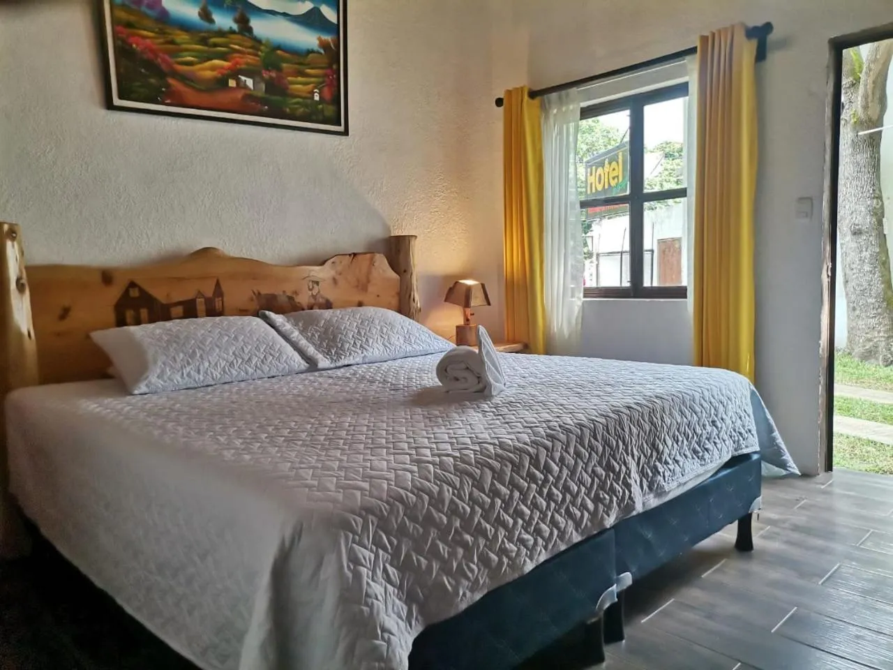 Hotel del Bosque Panajachel