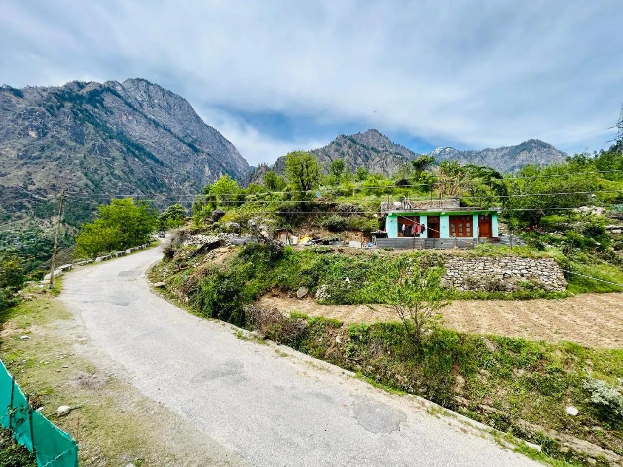 Balcony/Terrace in Kasol Hostel