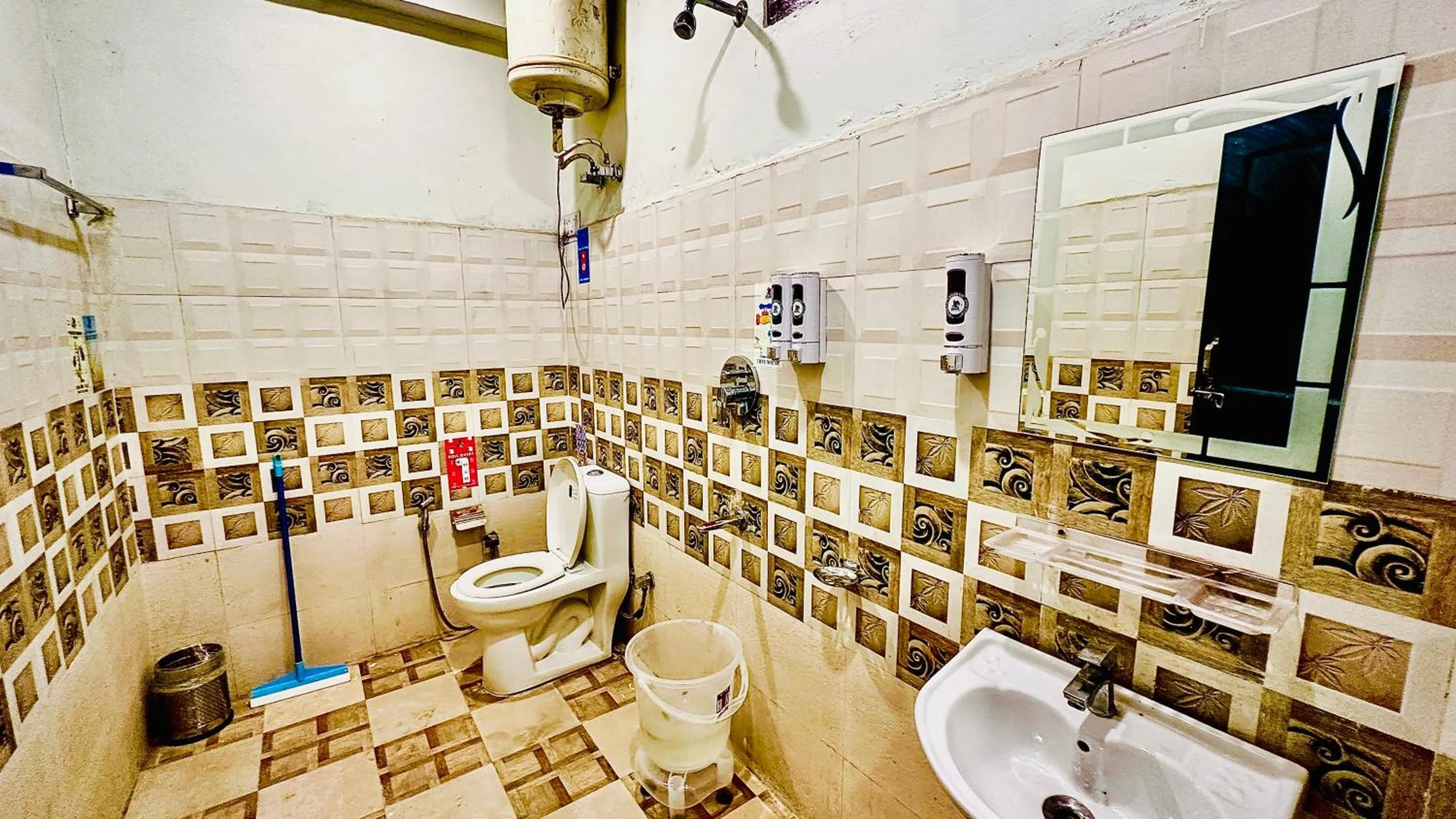 Bathroom in Kasol Hostel