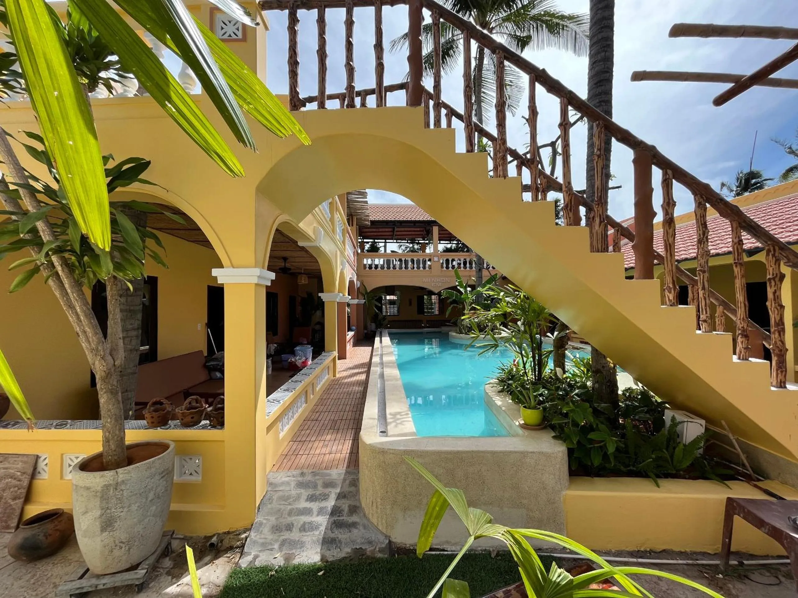 Swimming pool in Mi Nhon Em Hotel Muine