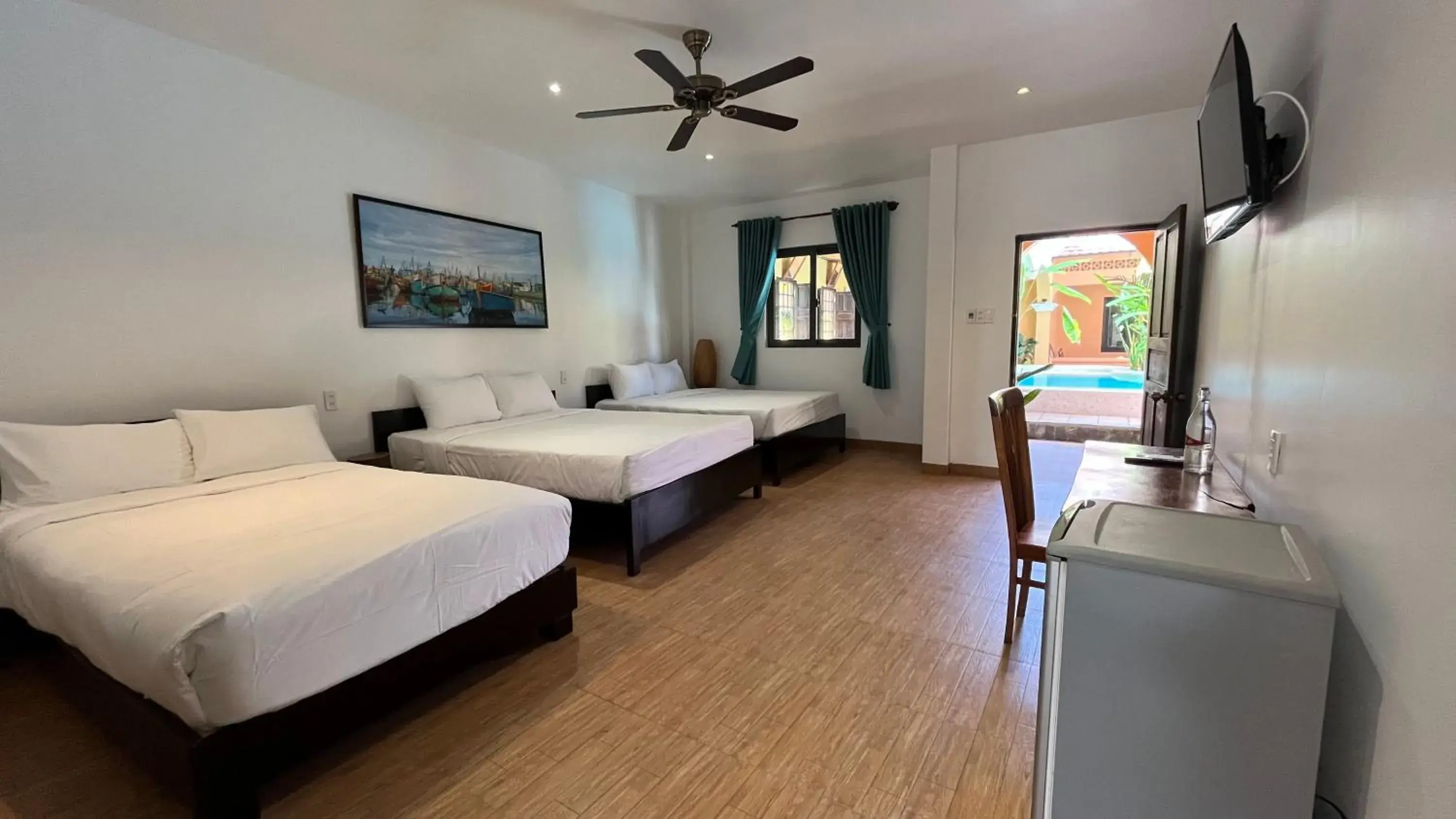 Bed in Mi Nhon Em Hotel Muine Bed in Mi Nhon Em Hotel Muine