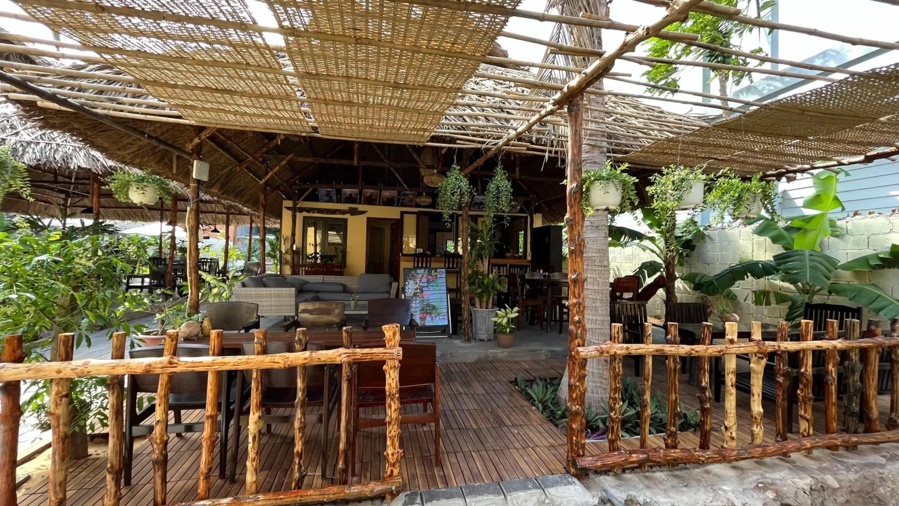 Restaurant/places to eat in Mi Nhon Em Hotel Muine