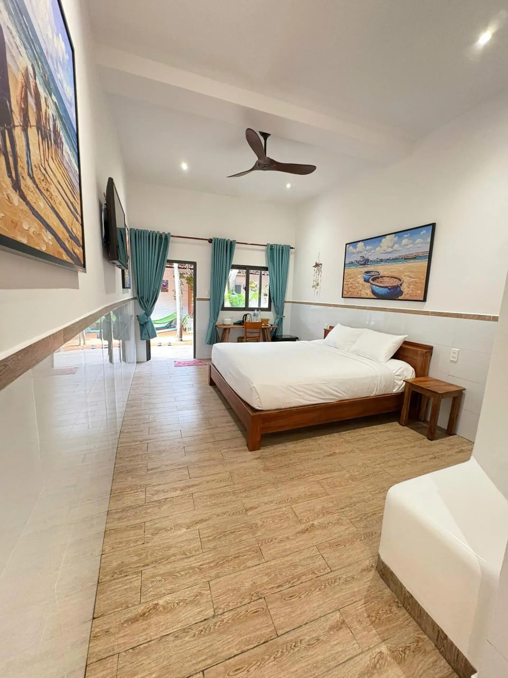 Bed in Mi Nhon Em Hotel Muine Bed in Mi Nhon Em Hotel Muine