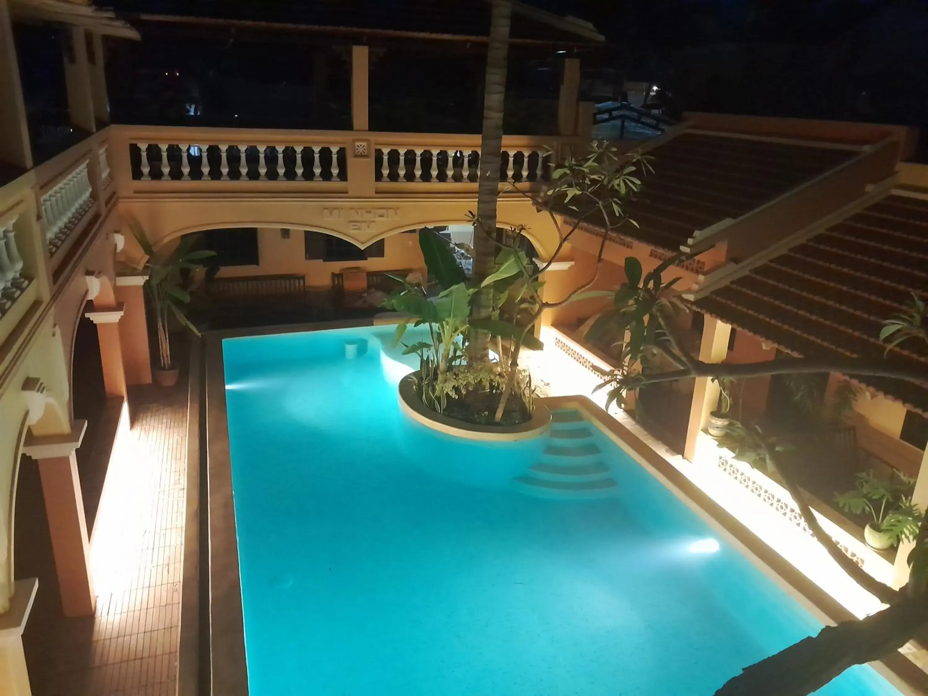 Pool view in Mi Nhon Em Hotel Muine Pool view in Mi Nhon Em Hotel Muine