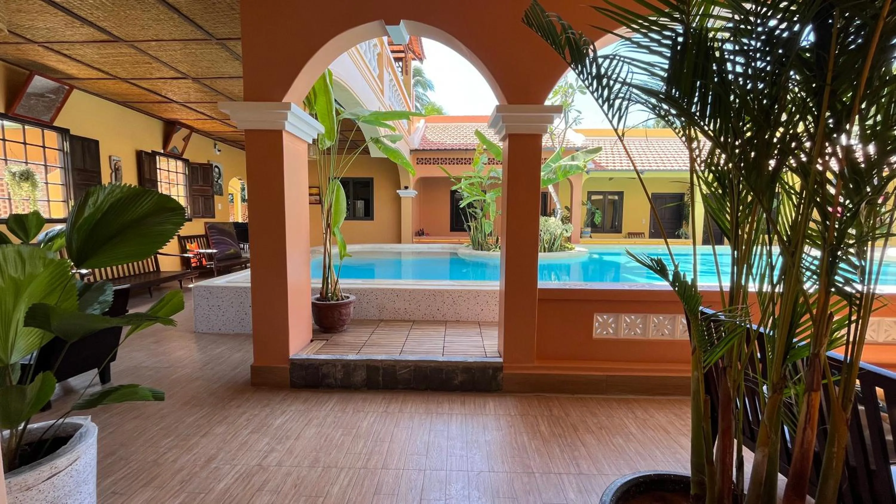 Swimming pool in Mi Nhon Em Hotel Muine