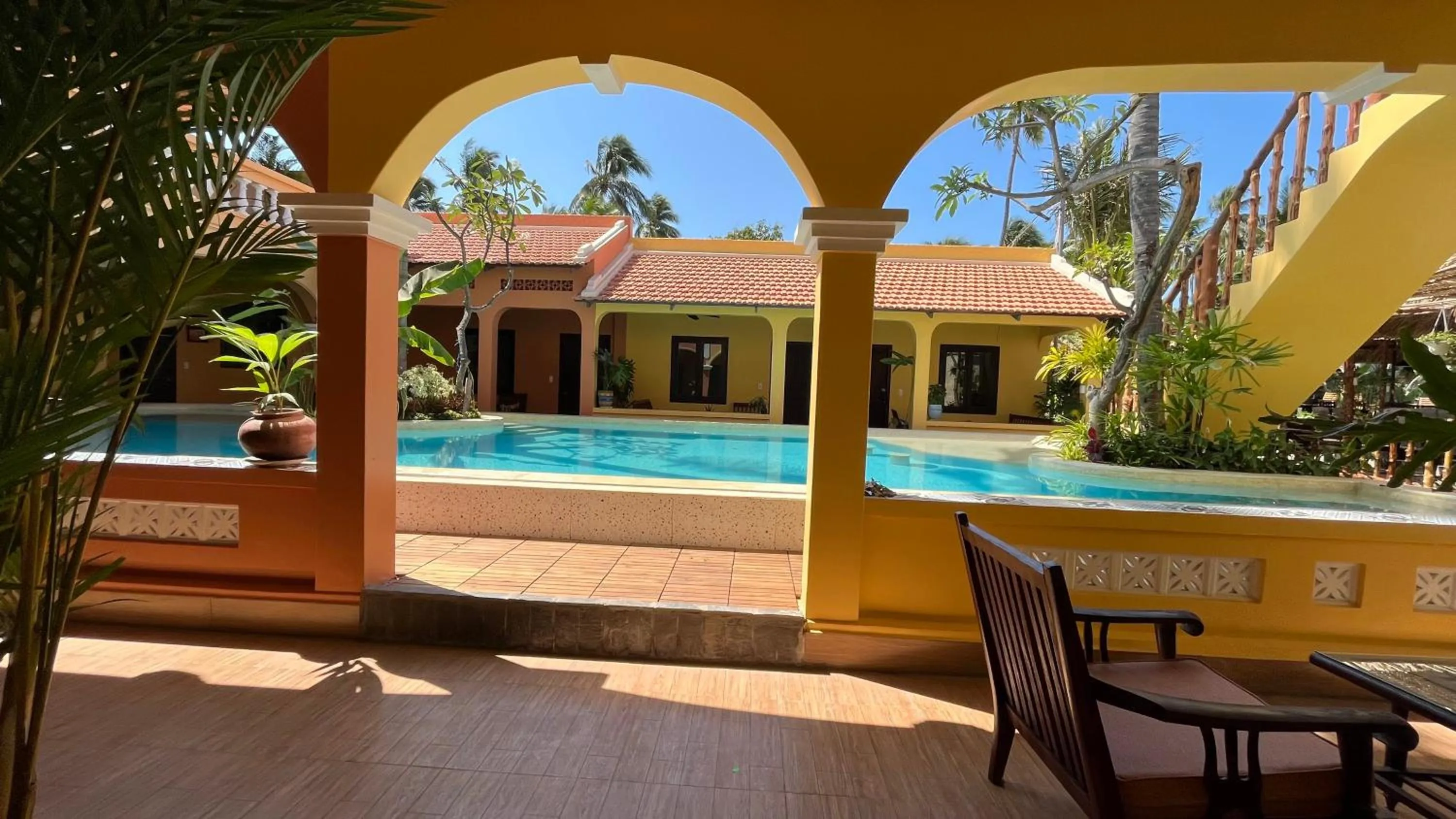 Pool view in Mi Nhon Em Hotel Muine