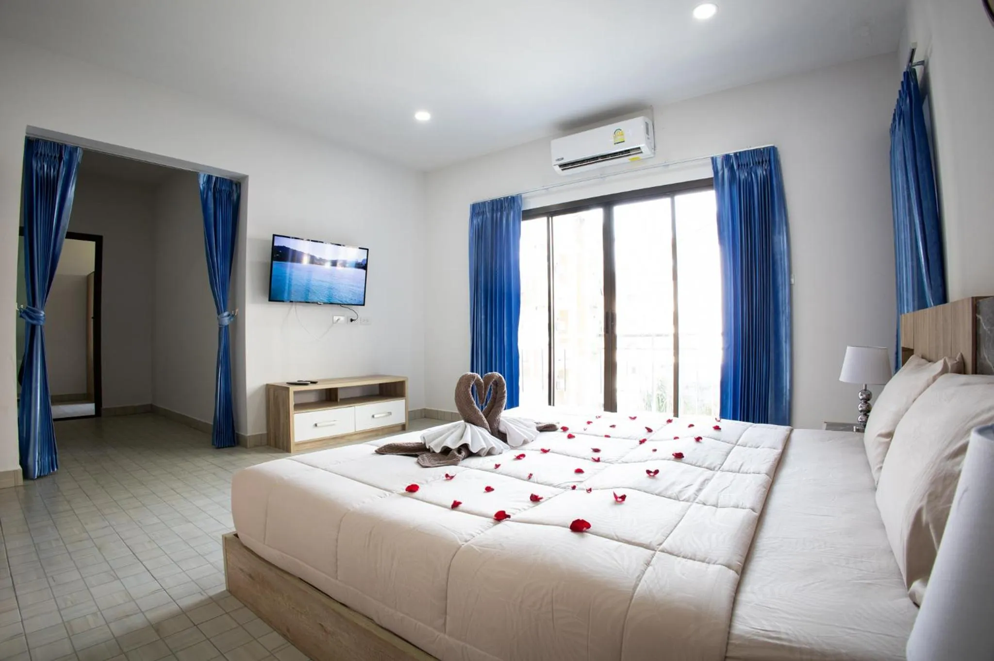 Bed in Grand View Premium