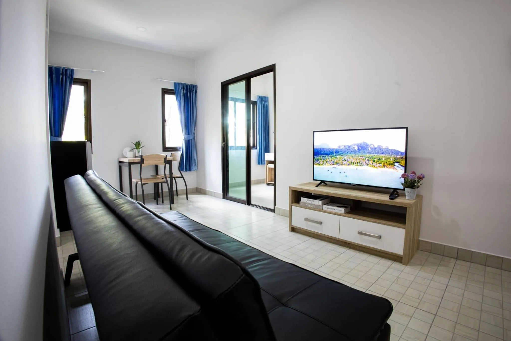 TV and multimedia in Grand View Premium