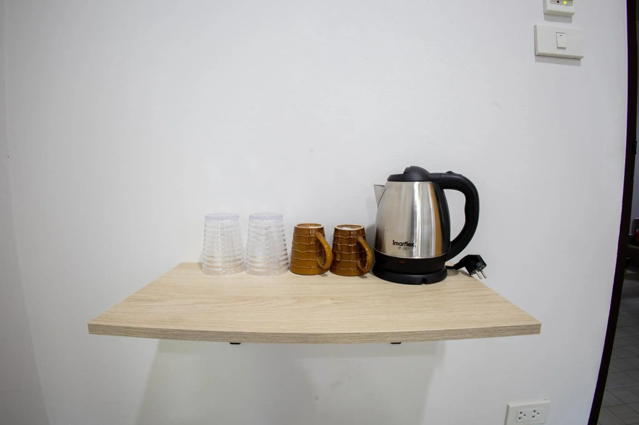 Coffee/tea facilities in Grand View Premium