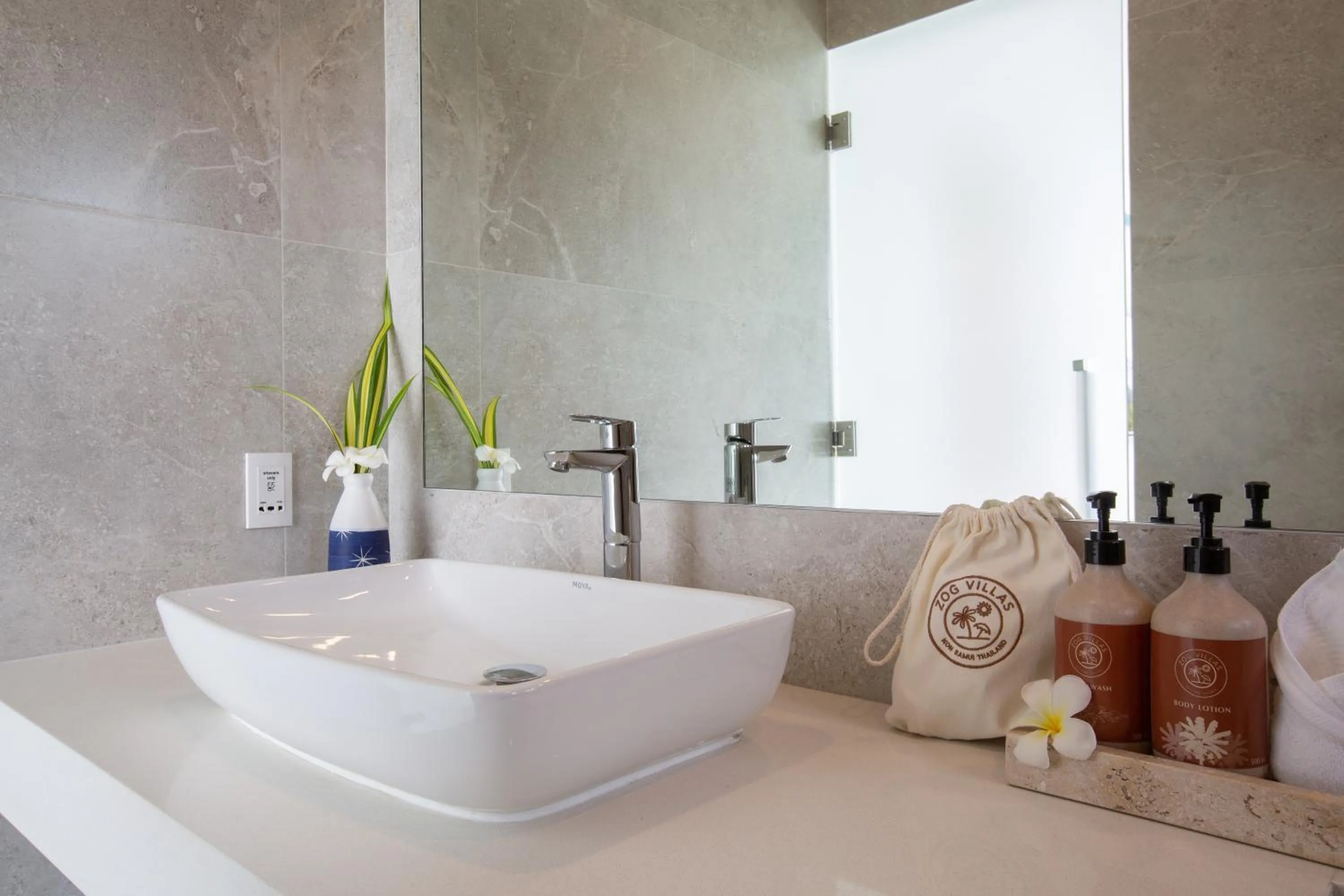 Bathroom in Zog Villas