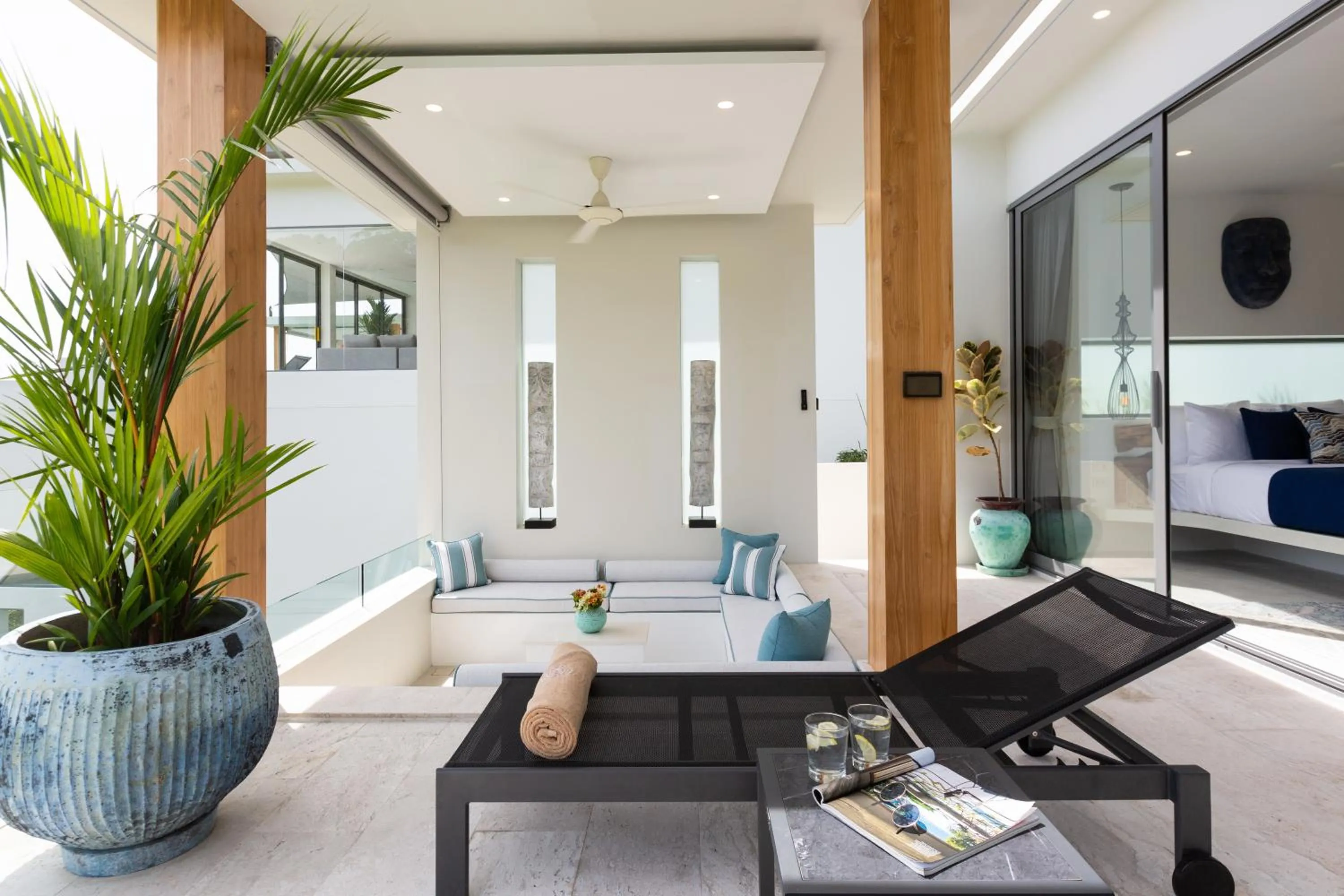 sunbed in Zog Villas