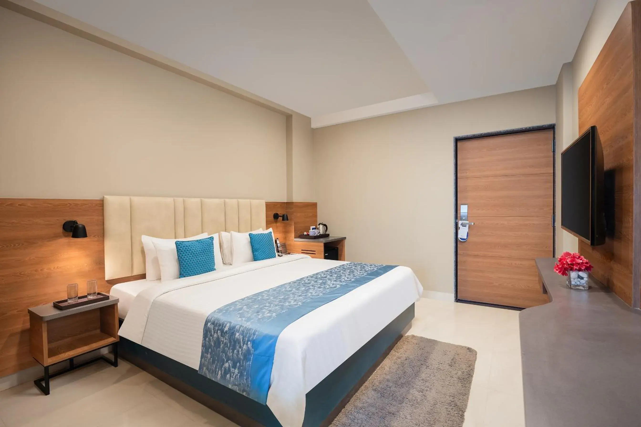 Deluxe Double Room, Complimentary Tea/Coffee session and early check in upto 2 hours ( subject to availability) in Fortune Statue Of Unity, Ekta Nagar - Member ITC Hotels' Group Deluxe Double Room, Complimentary Tea/Coffee session and early check in upto 2 hours ( subject to availability) in Fortune Statue Of Unity, Ekta Nagar - Member ITC Hotels' Group