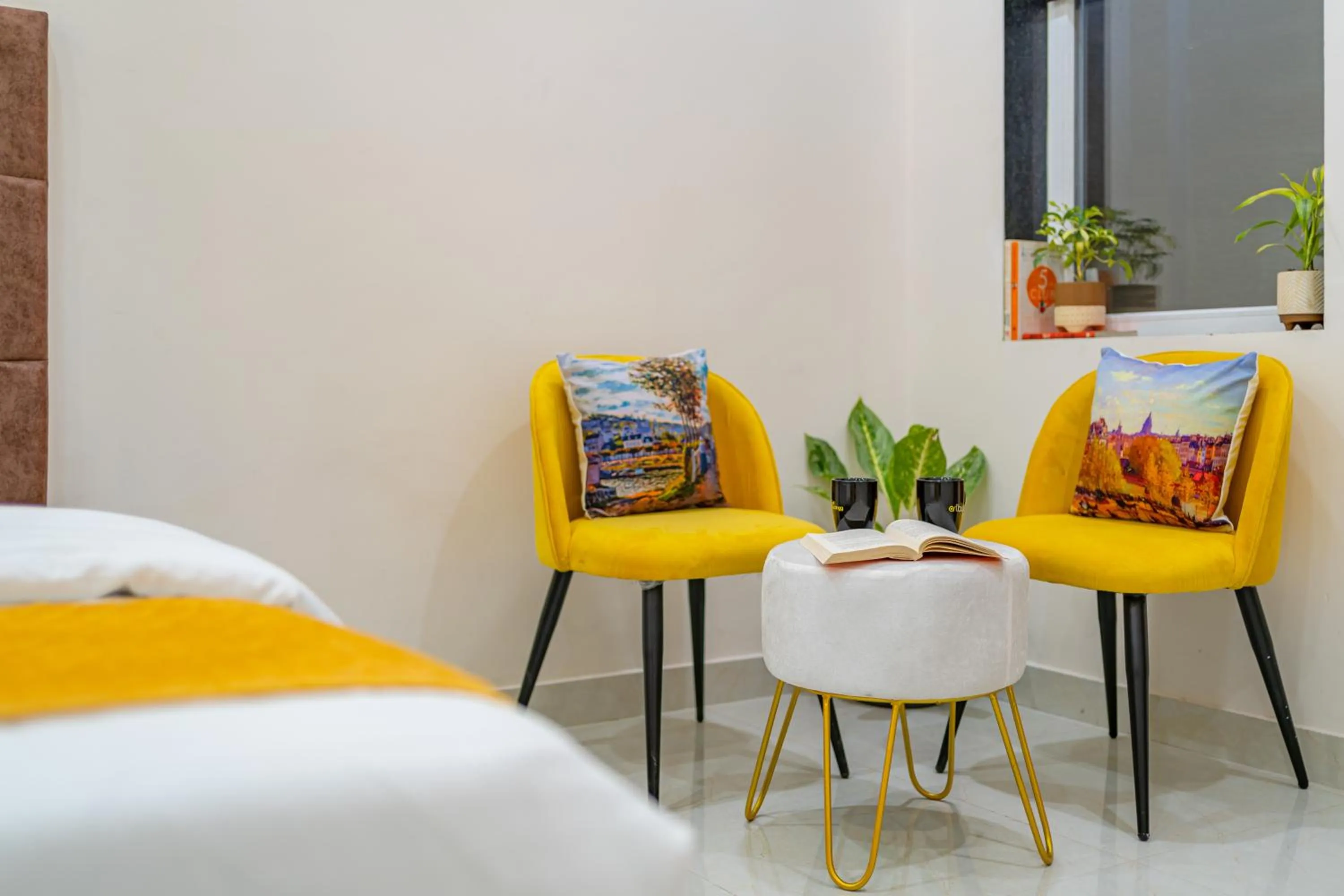 Bed in The Social Stays Jaipur formerly ArtBuzz