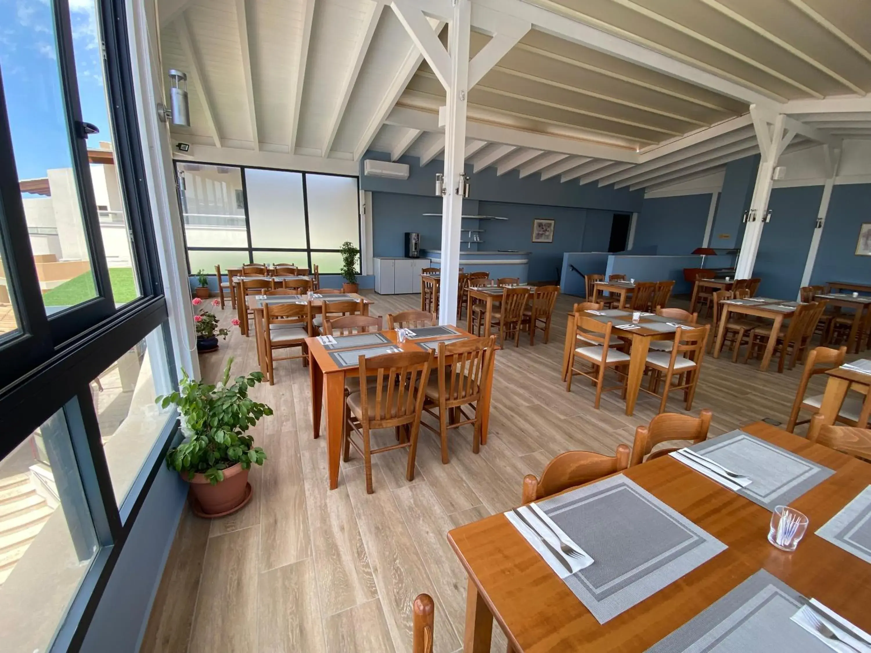 Restaurant/places to eat in Blue Aegean Hotel & Suites Restaurant/places to eat in Blue Aegean Hotel & Suites