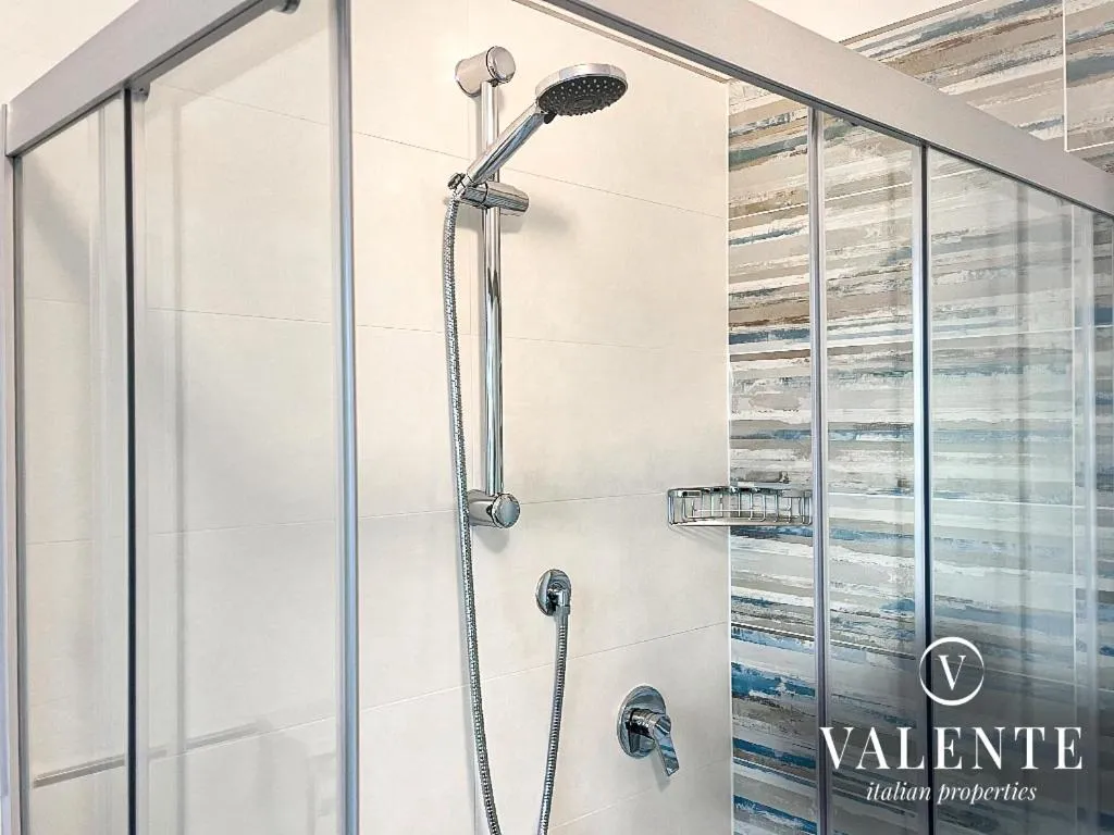 Shower in Villa Valente - Apartments