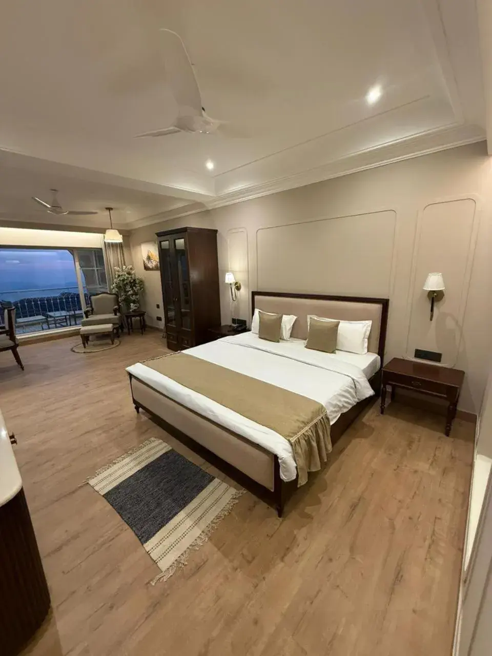 Photo of the whole room in The Lanswood Estate Photo of the whole room in The Lanswood Estate