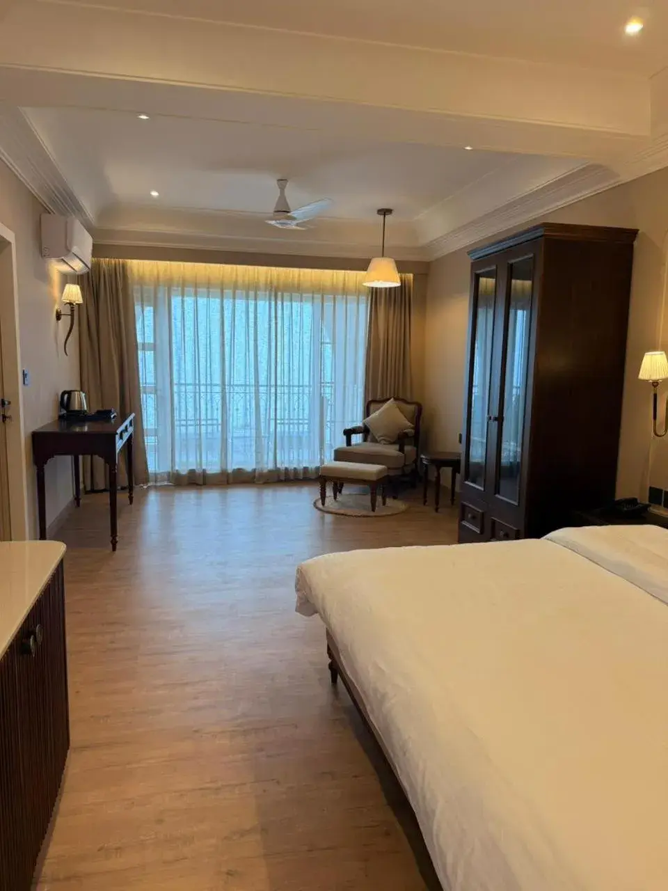 Photo of the whole room in The Lanswood Estate Photo of the whole room in The Lanswood Estate