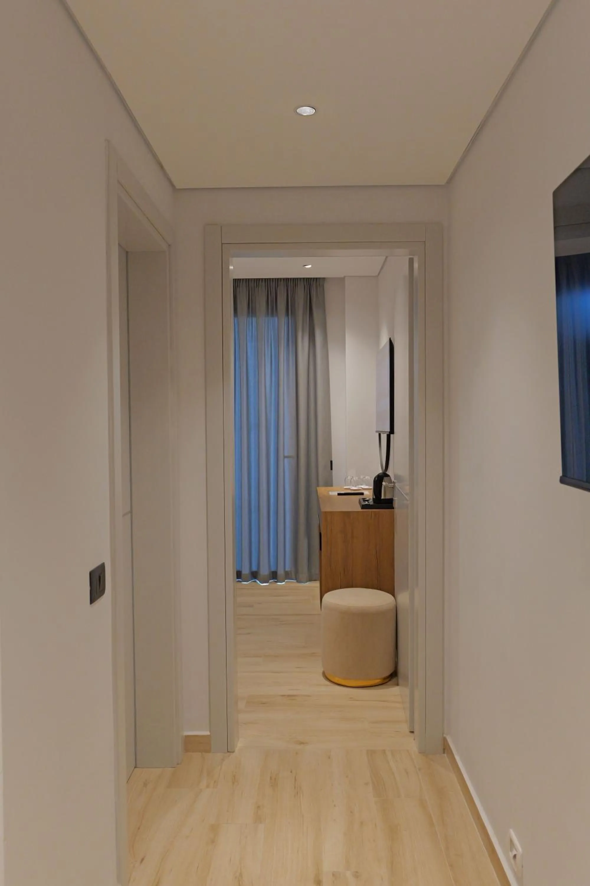 hair dresser in Ori Mare Hotel