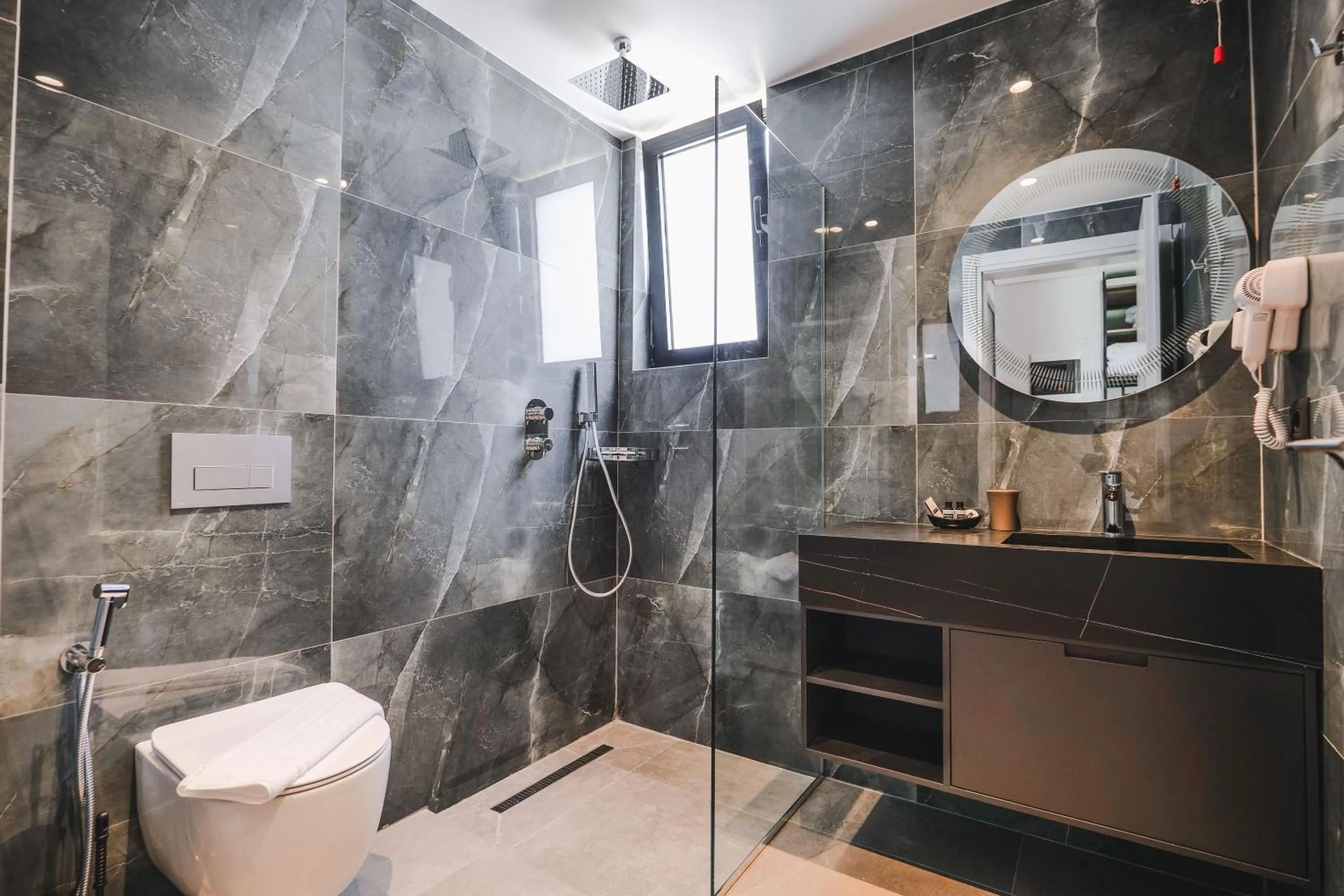 Shower in Ori Mare Hotel