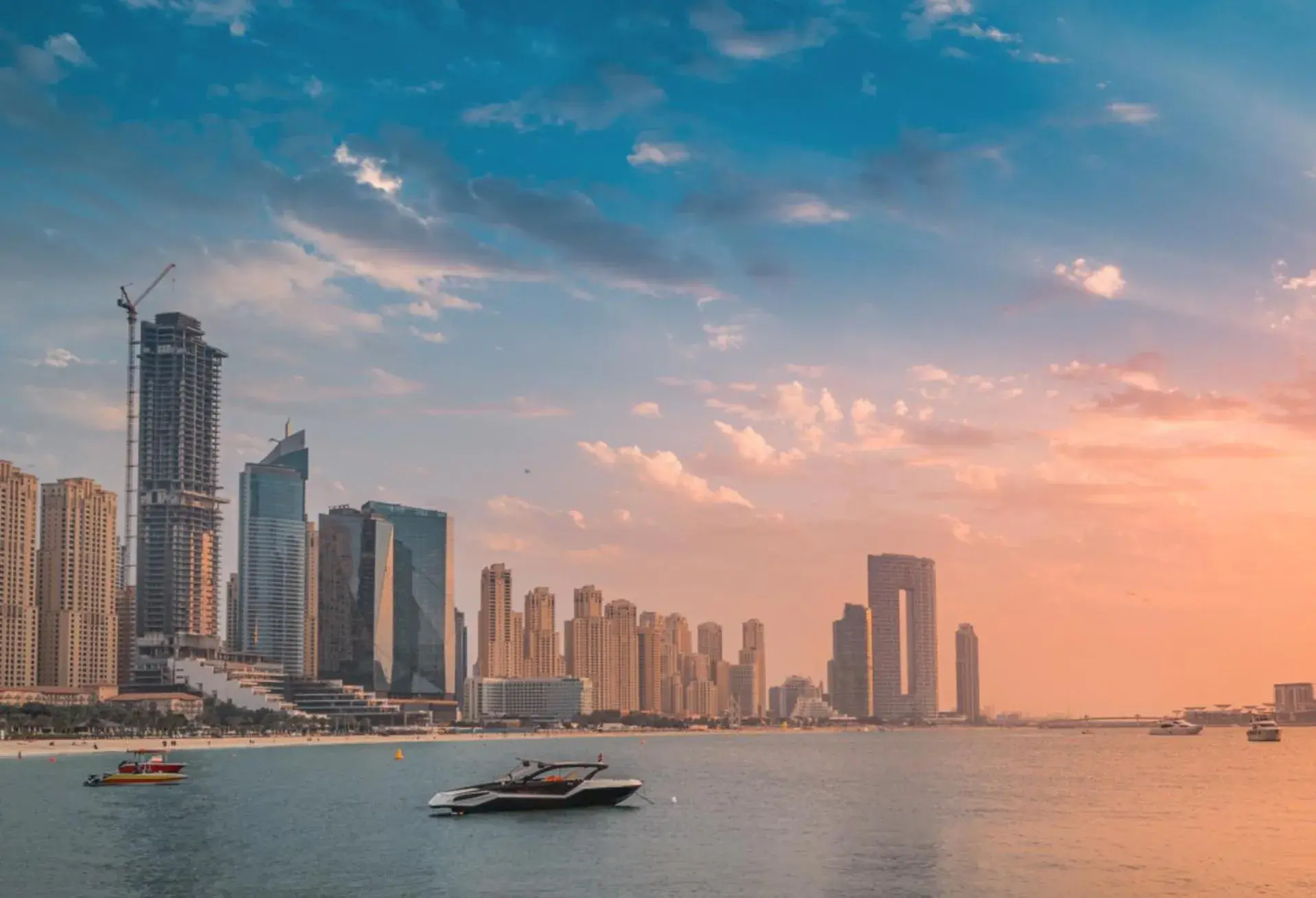 Happy ACADEMIA JBR Happy ACADEMIA JBR