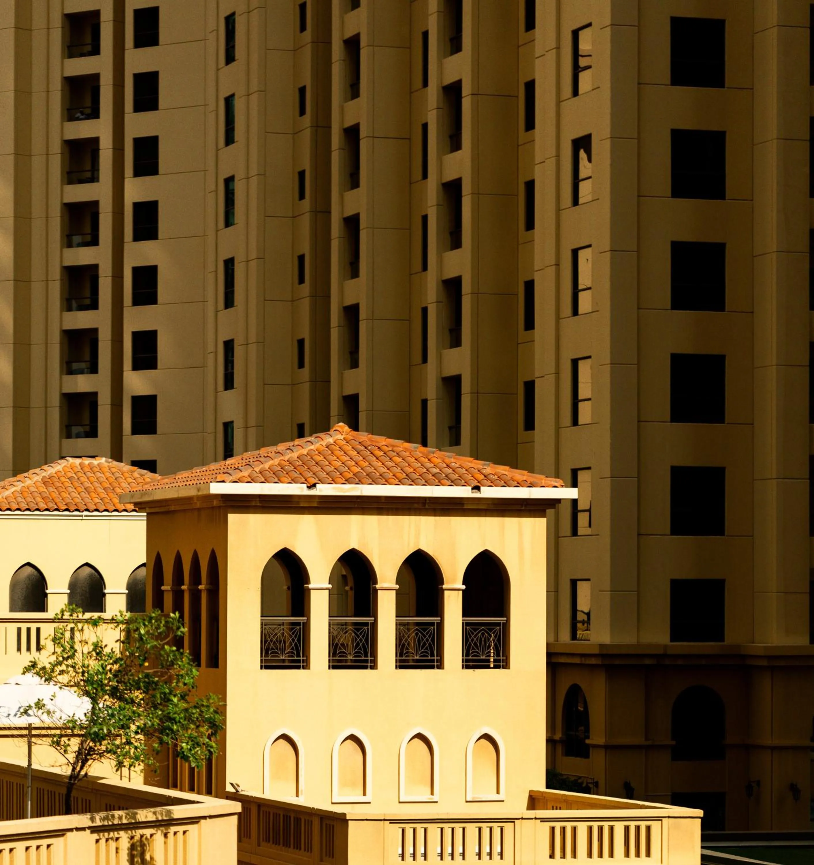 Property building in Happy ACADEMIA JBR