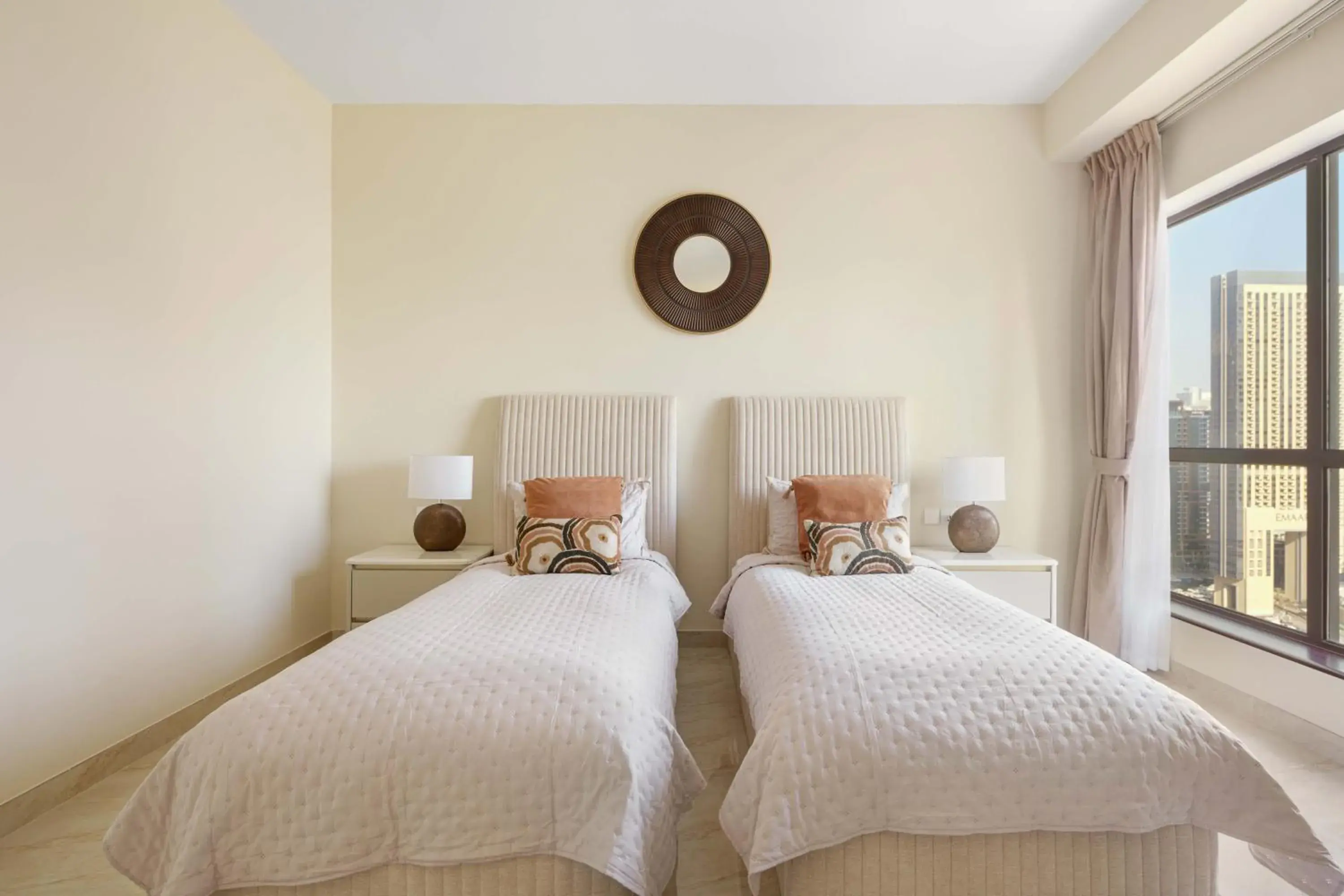 Bed in Happy ACADEMIA JBR Bed in Happy ACADEMIA JBR