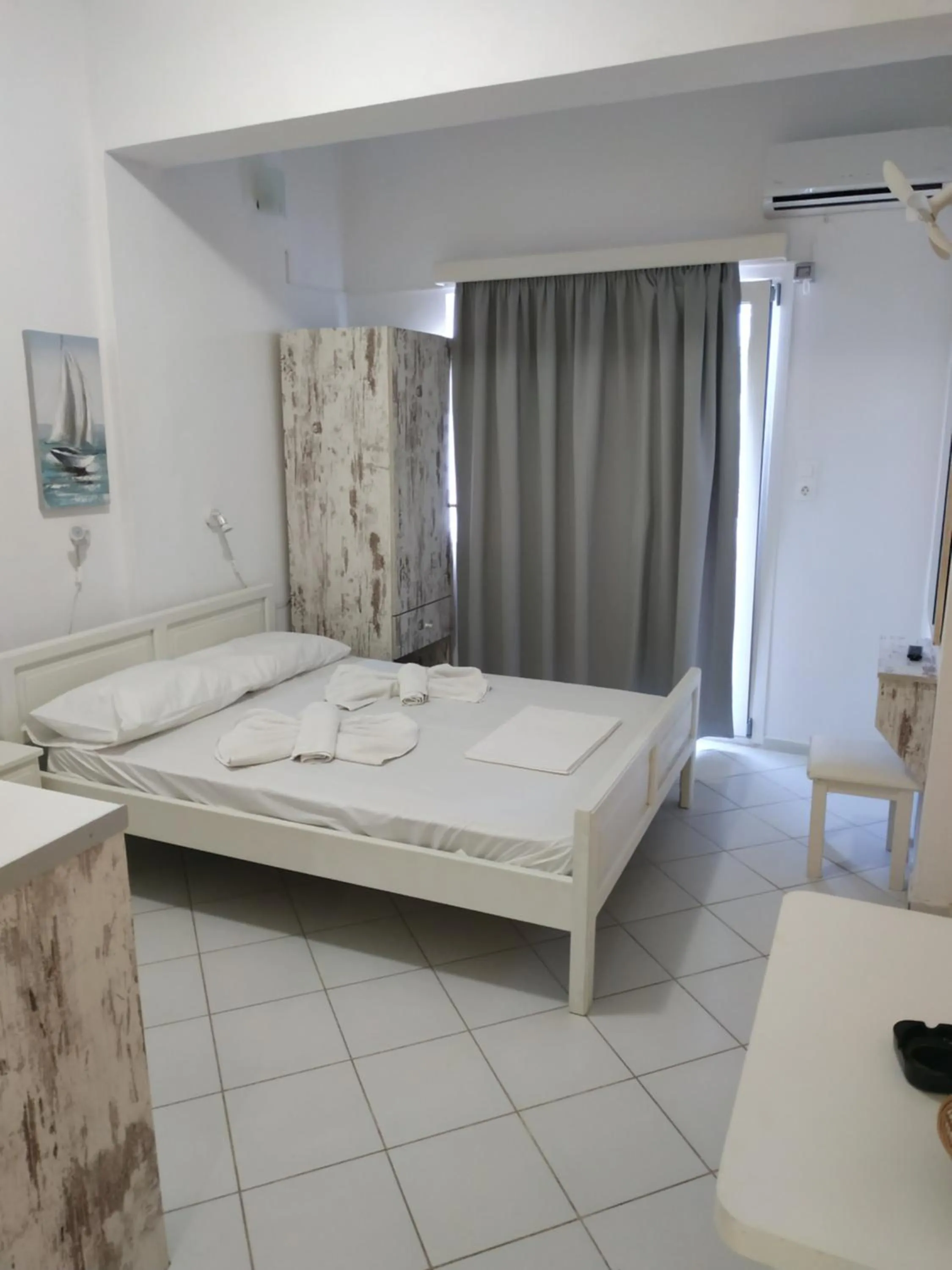 Bed in Renia Studios