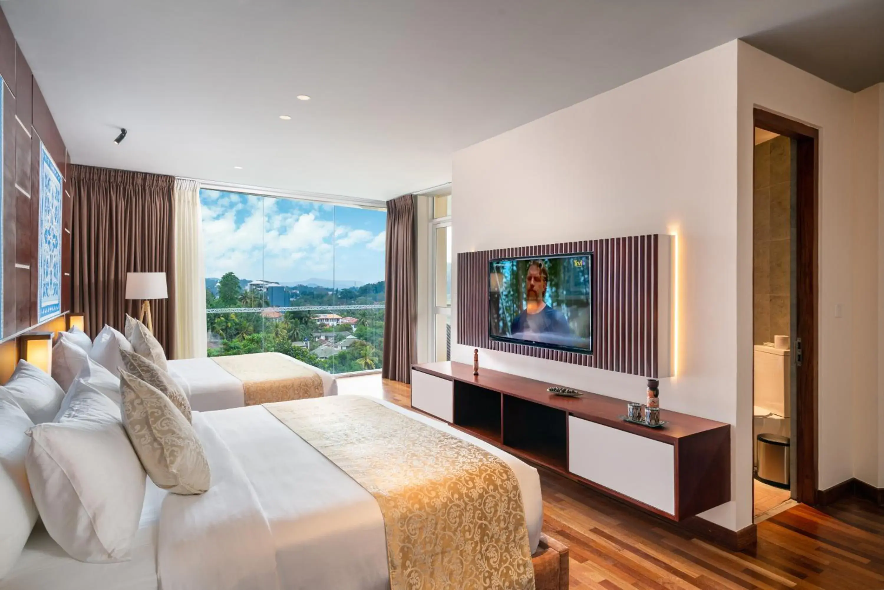 Bed in Grand Serendib Hotel Bed in Grand Serendib Hotel