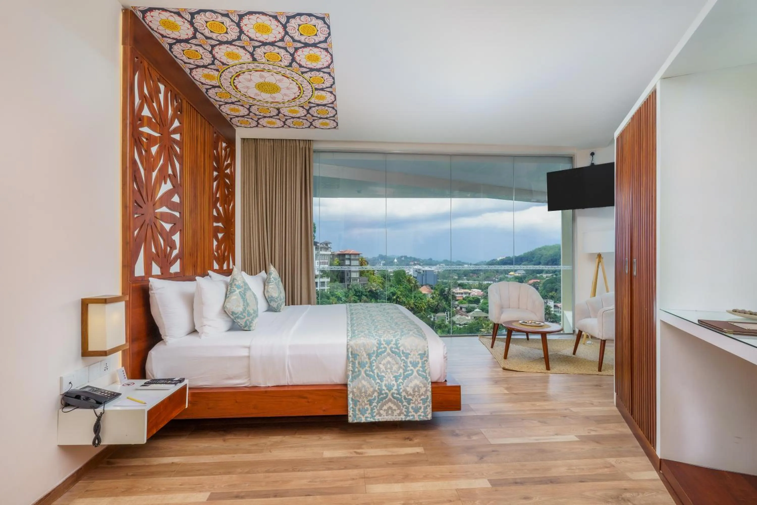 Bedroom, Bed in Grand Serendib Hotel