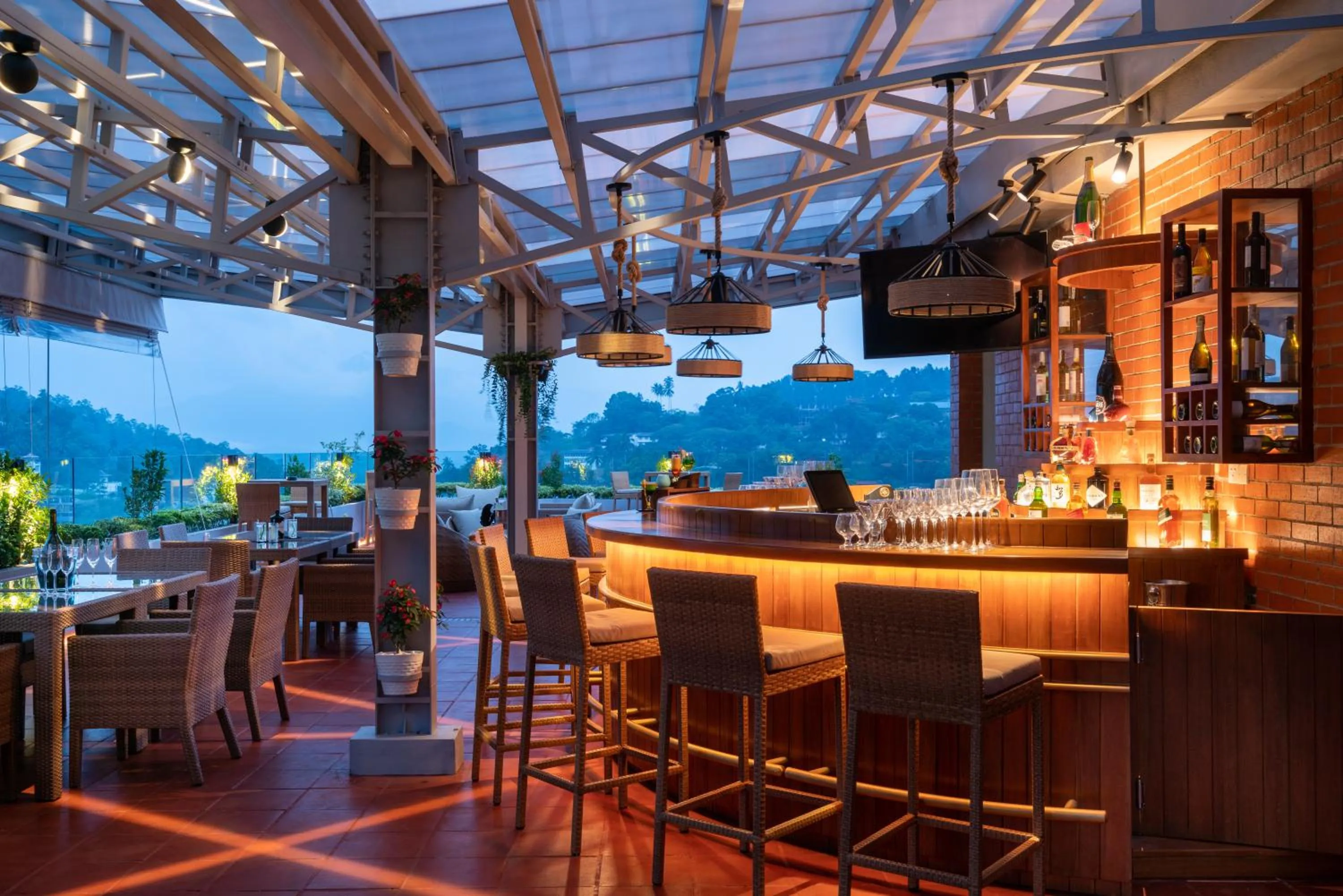 Lounge or bar in Grand Serendib Hotel