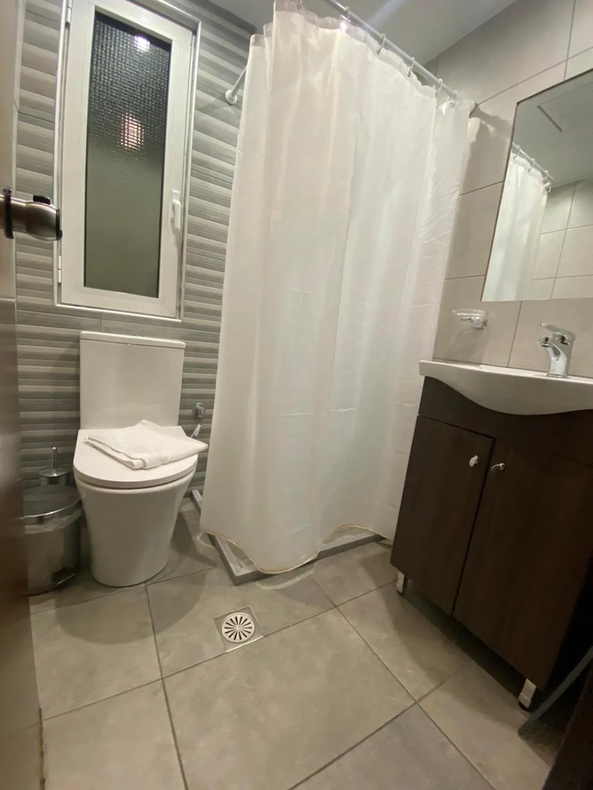 Bathroom in Glaros Hotel