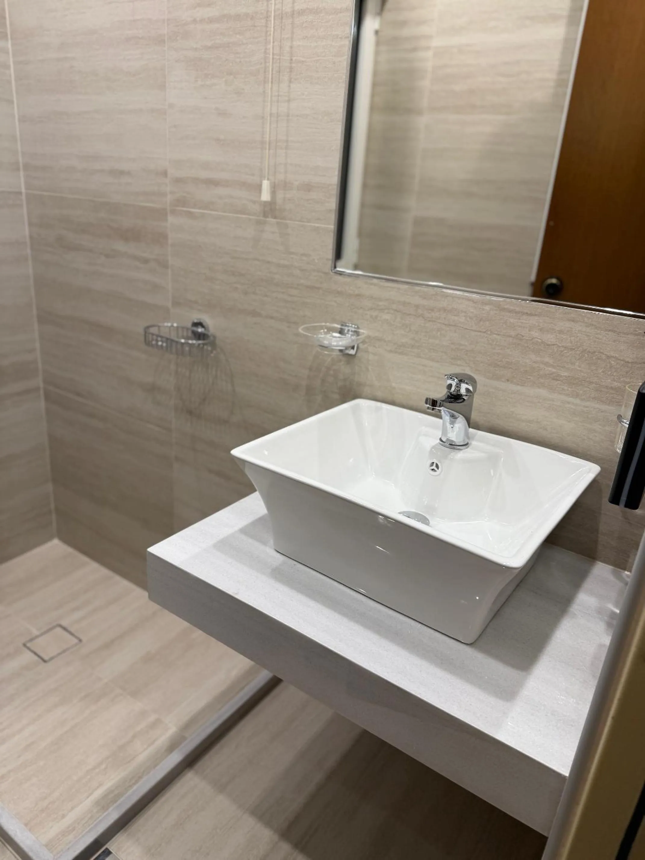 Bathroom in Glaros Hotel