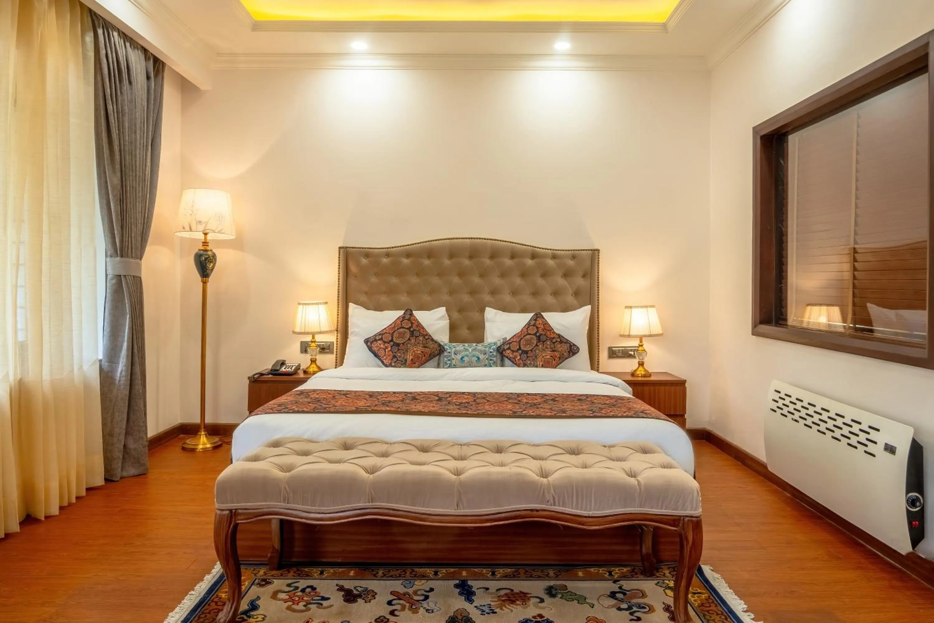 Bedroom, Bed in Hotel Gyalpo Residency - A Mountain View Luxury Hotel in Leh