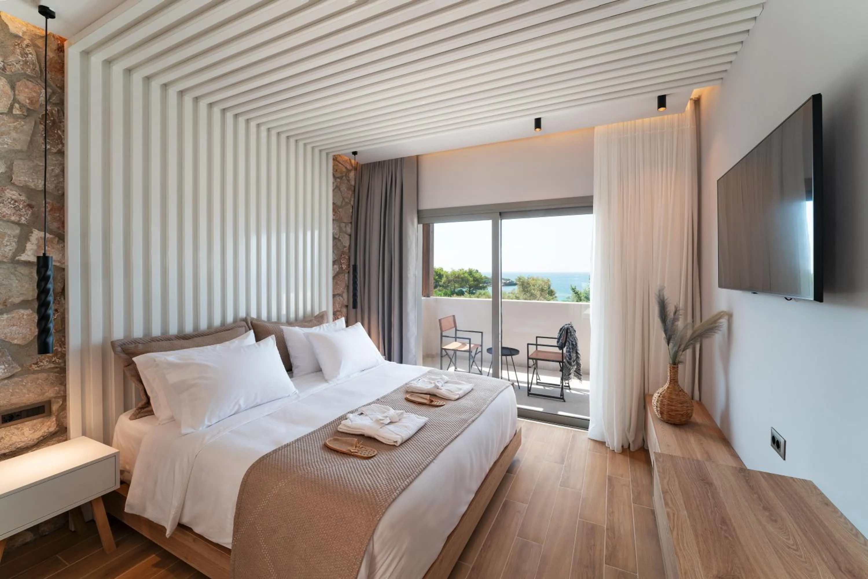 Photo of the whole room, Bed in THERETRA PEFKI Seaside