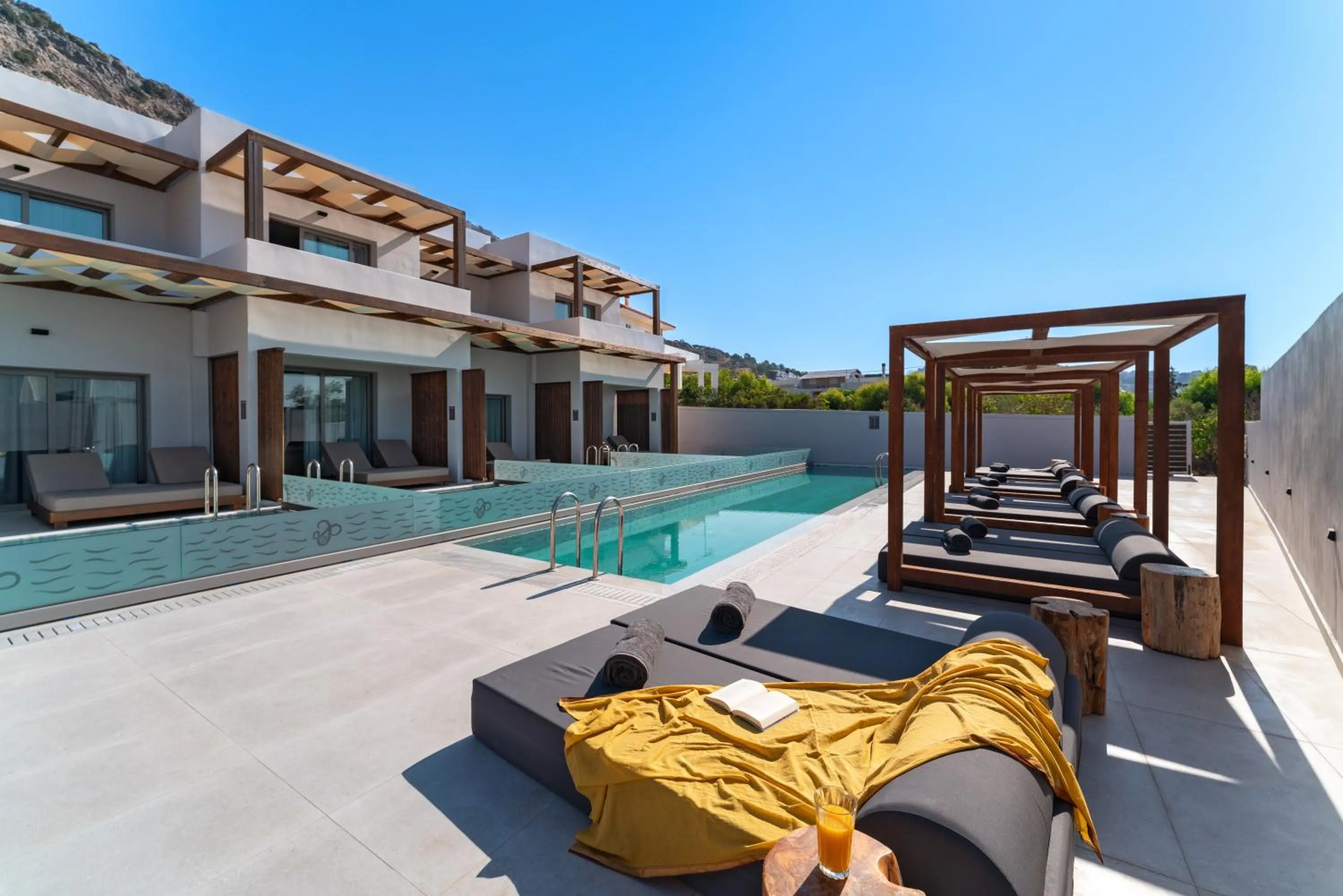 Property building in THERETRA PEFKI Seaside
