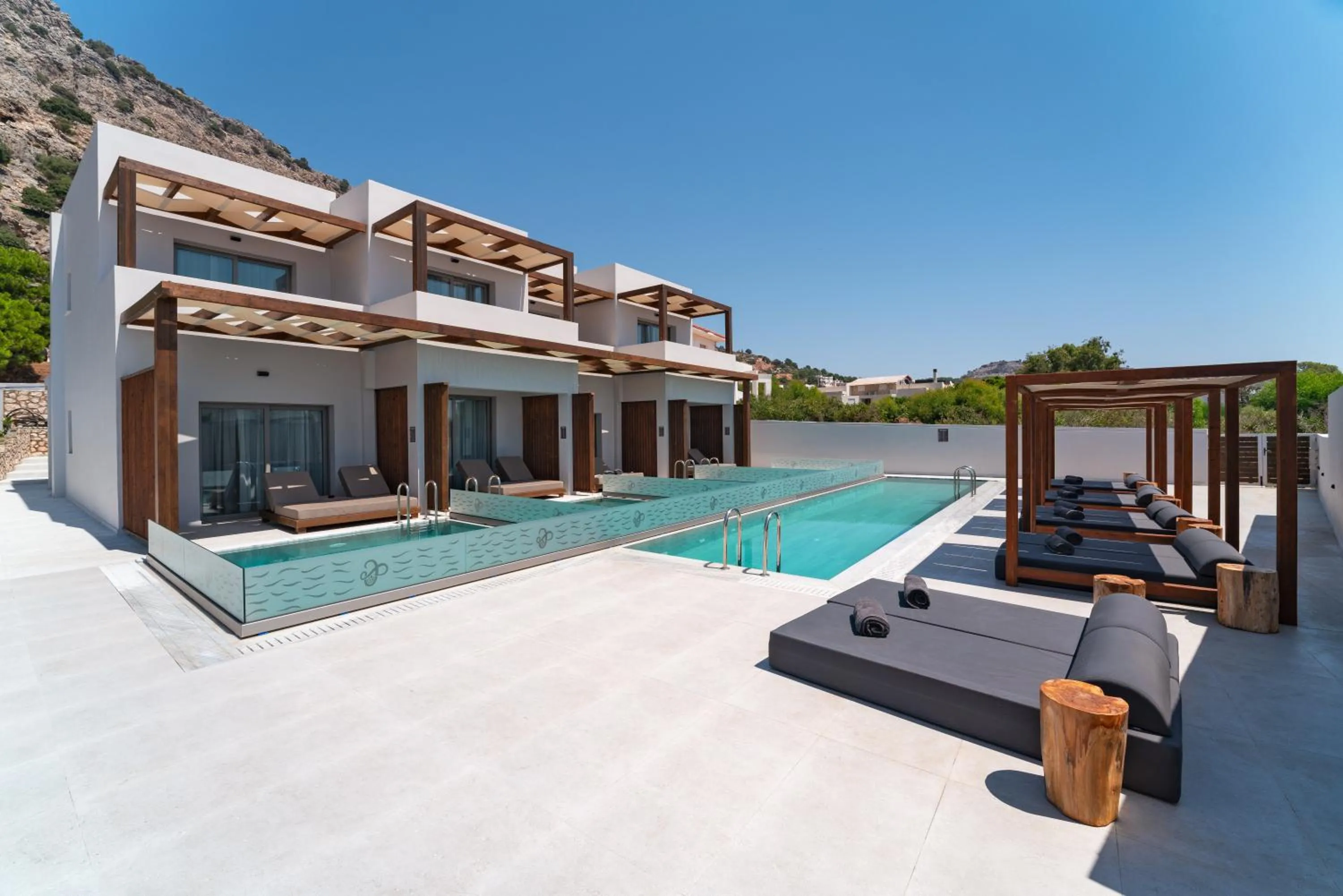 Property building in THERETRA PEFKI Seaside