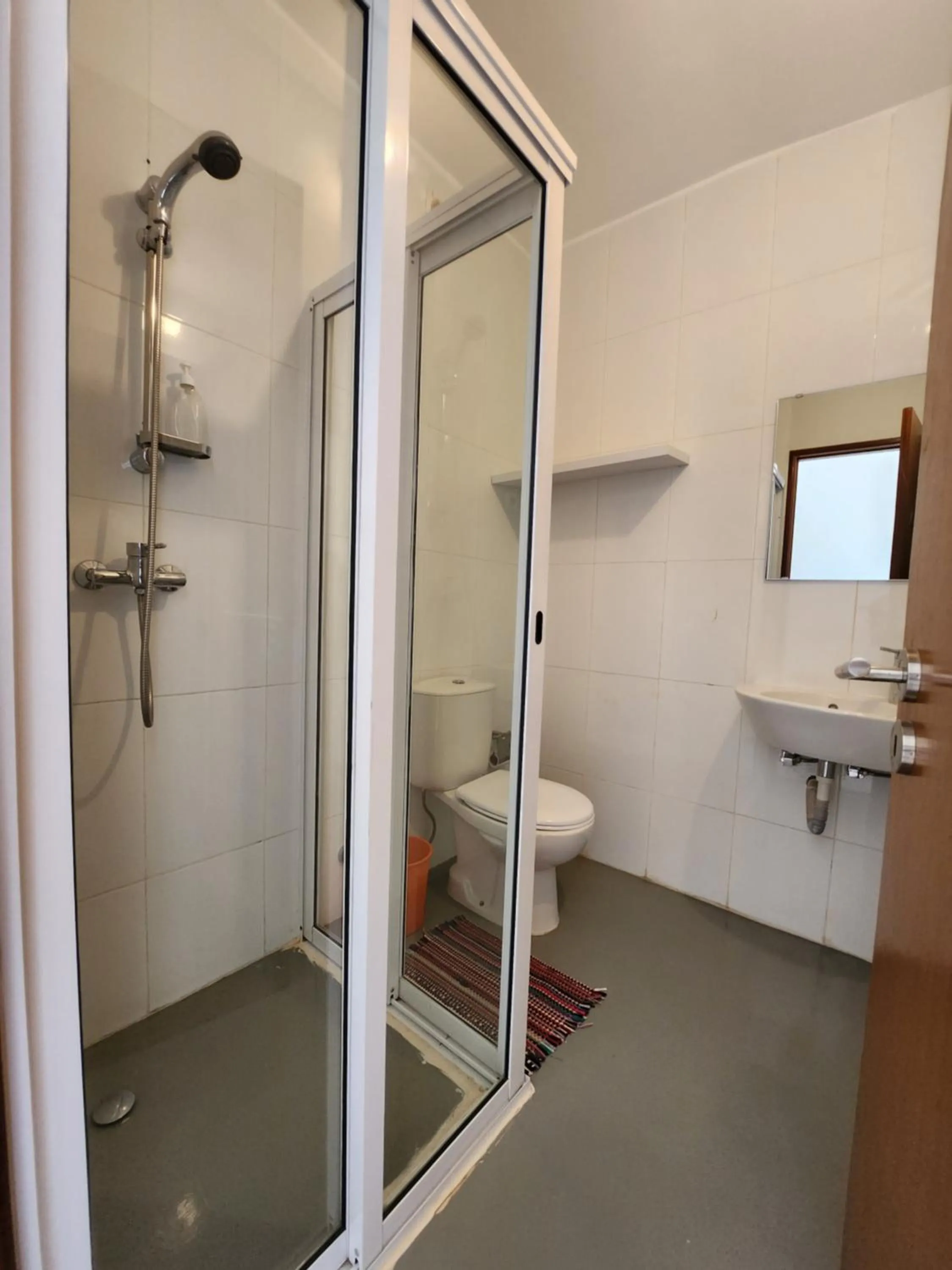 Shower in Txada Hostel