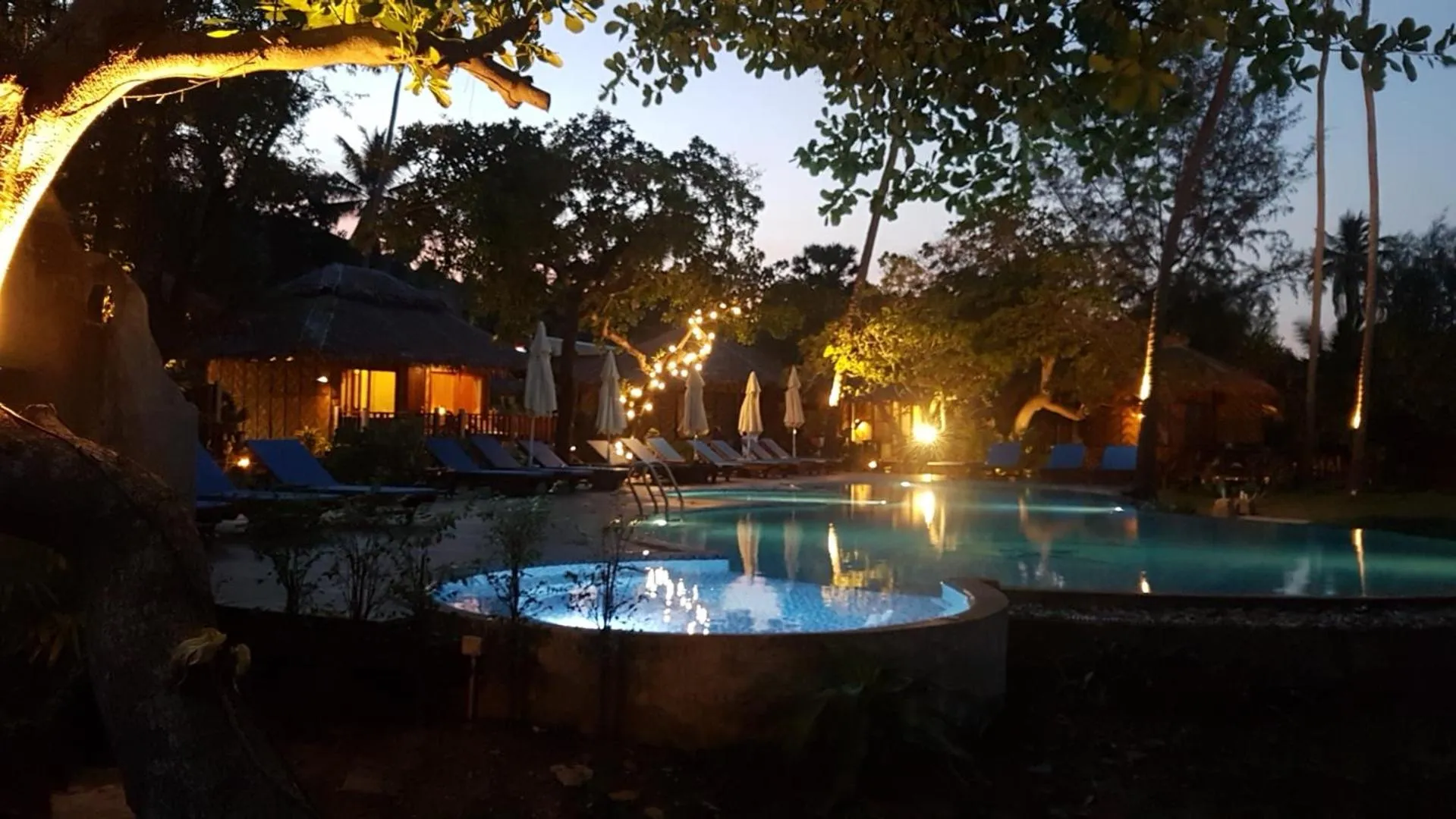 Swimming pool in Better View Koh Yao Yai