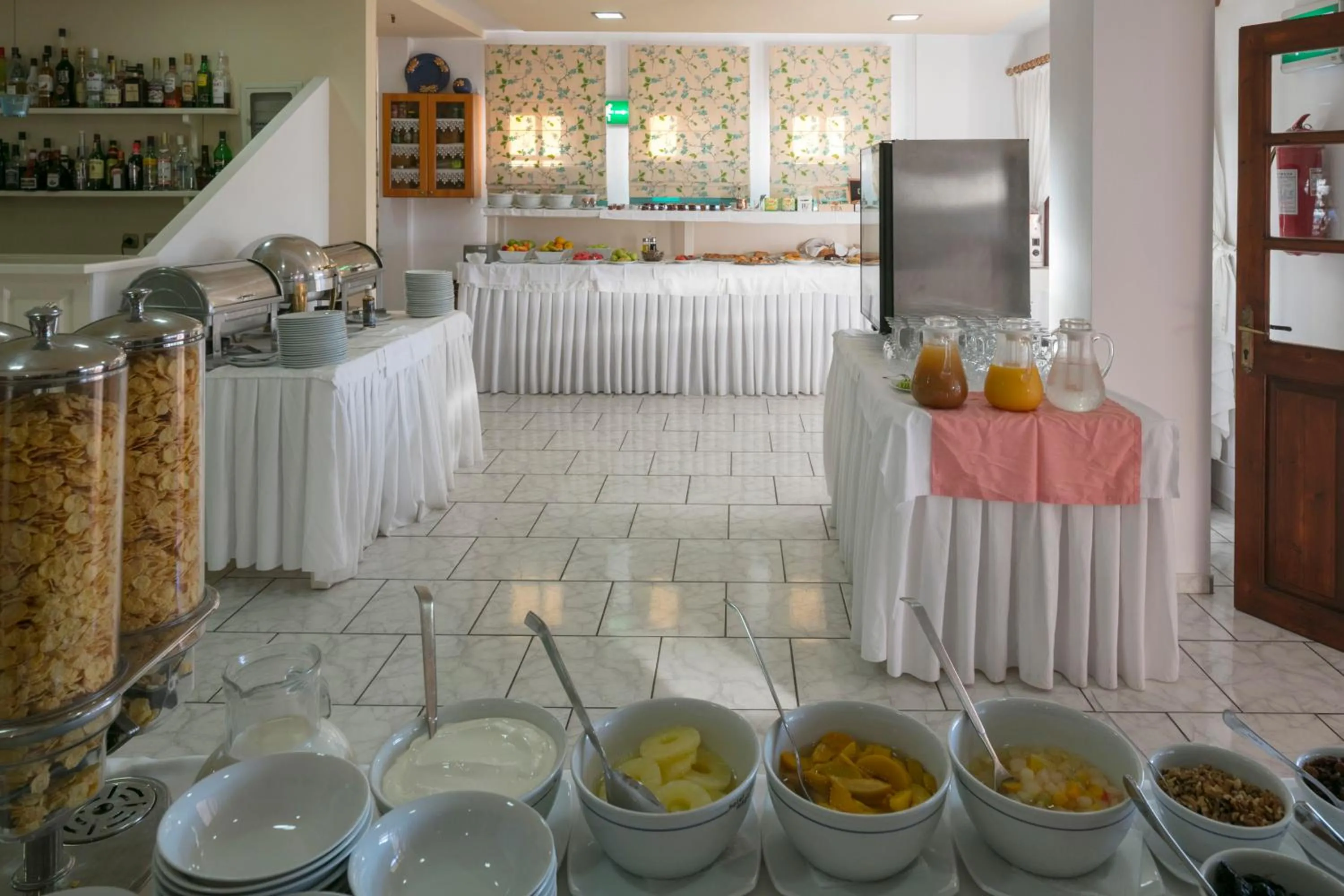 Buffet breakfast in Magic Hotel