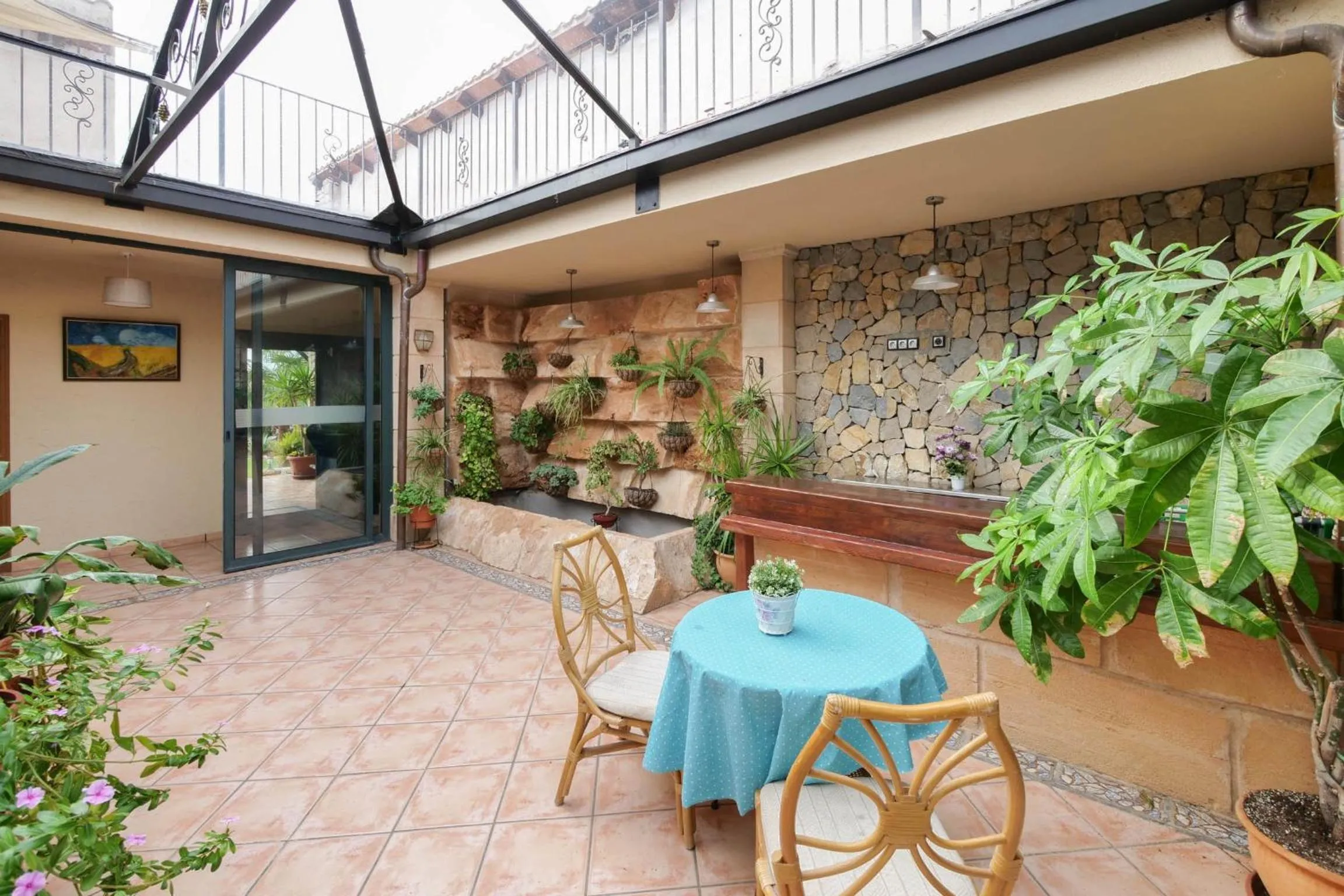 Property building in Melongos