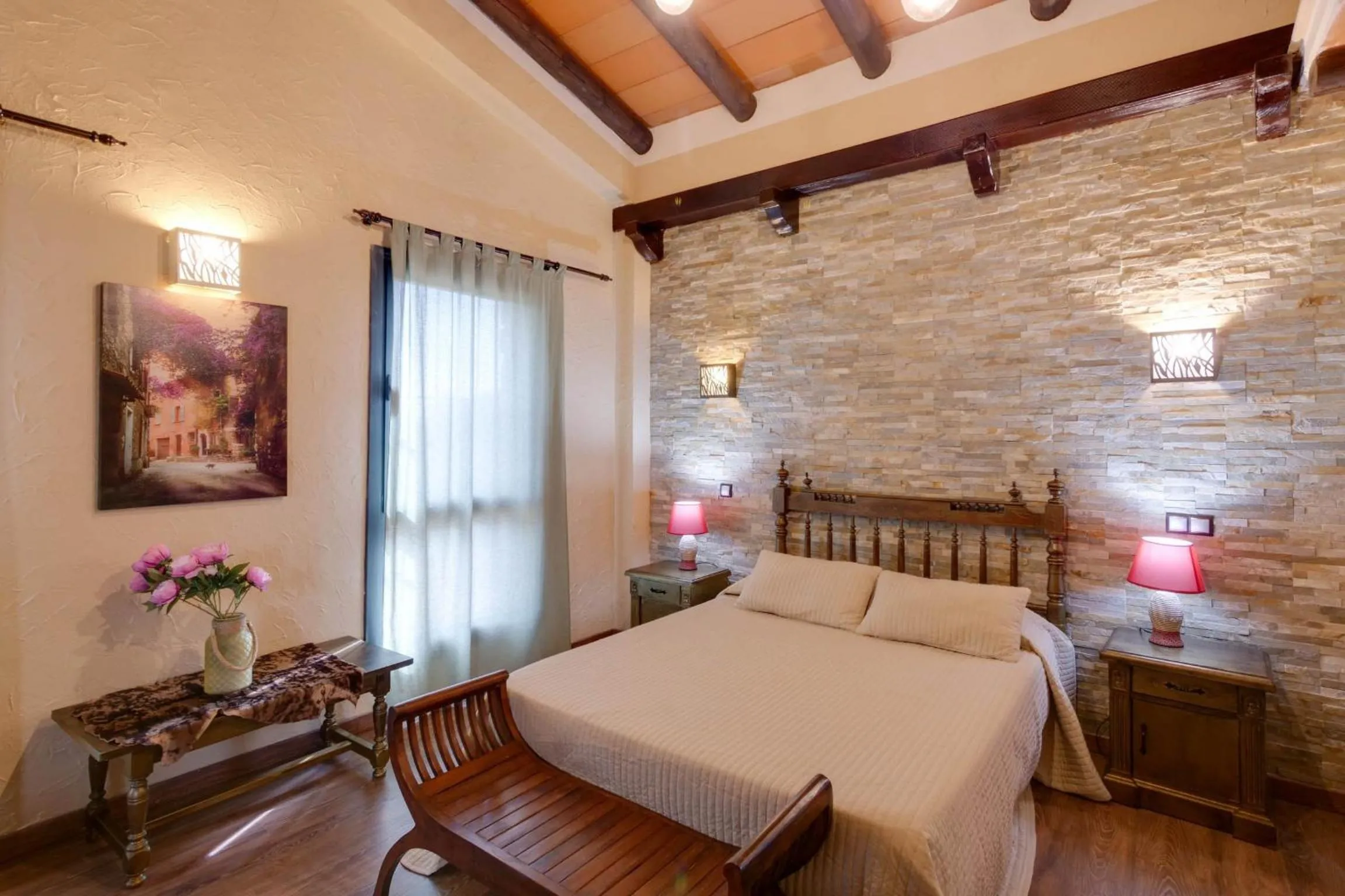 Living room, Bed in Melongos
