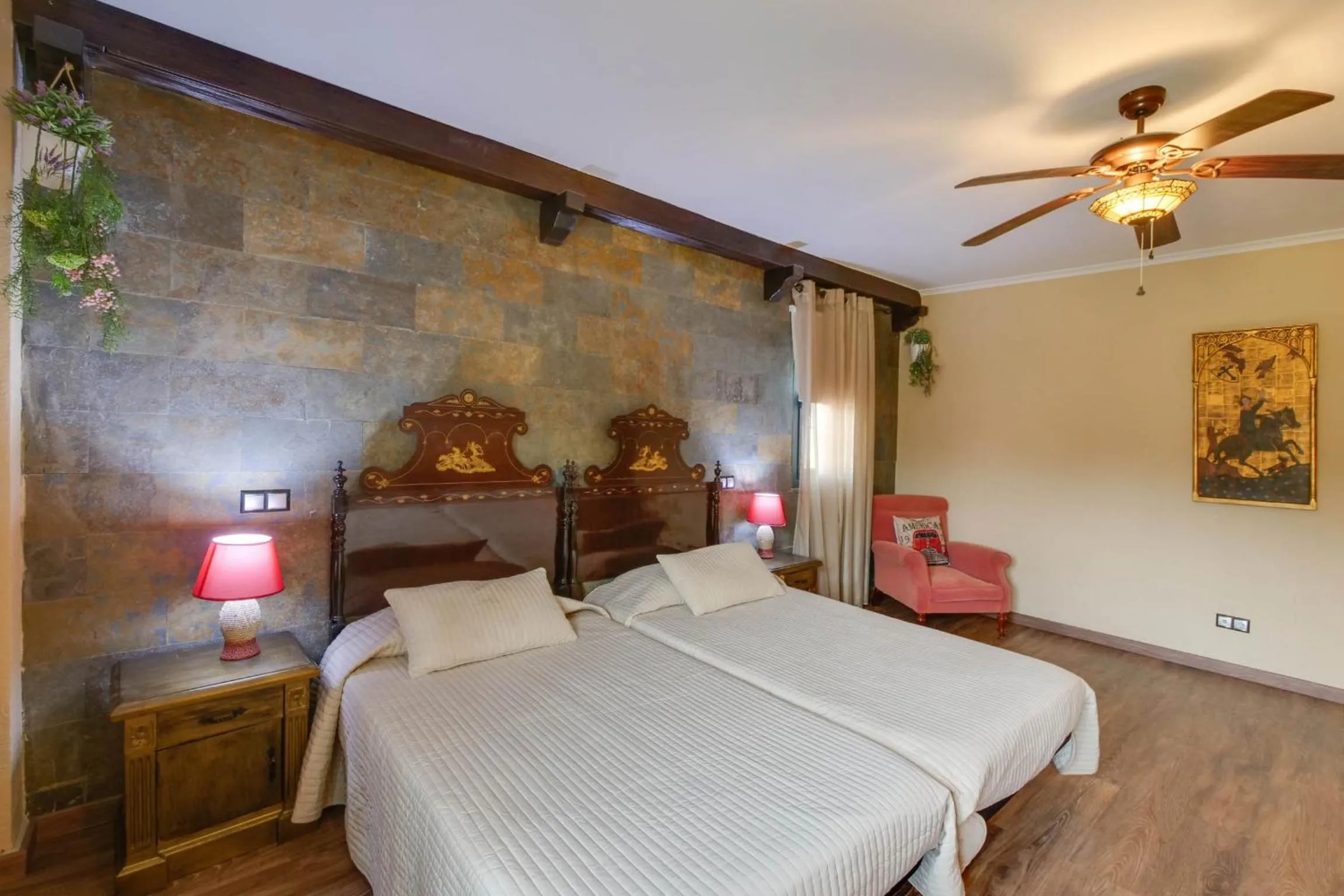 Living room, Bed in Melongos