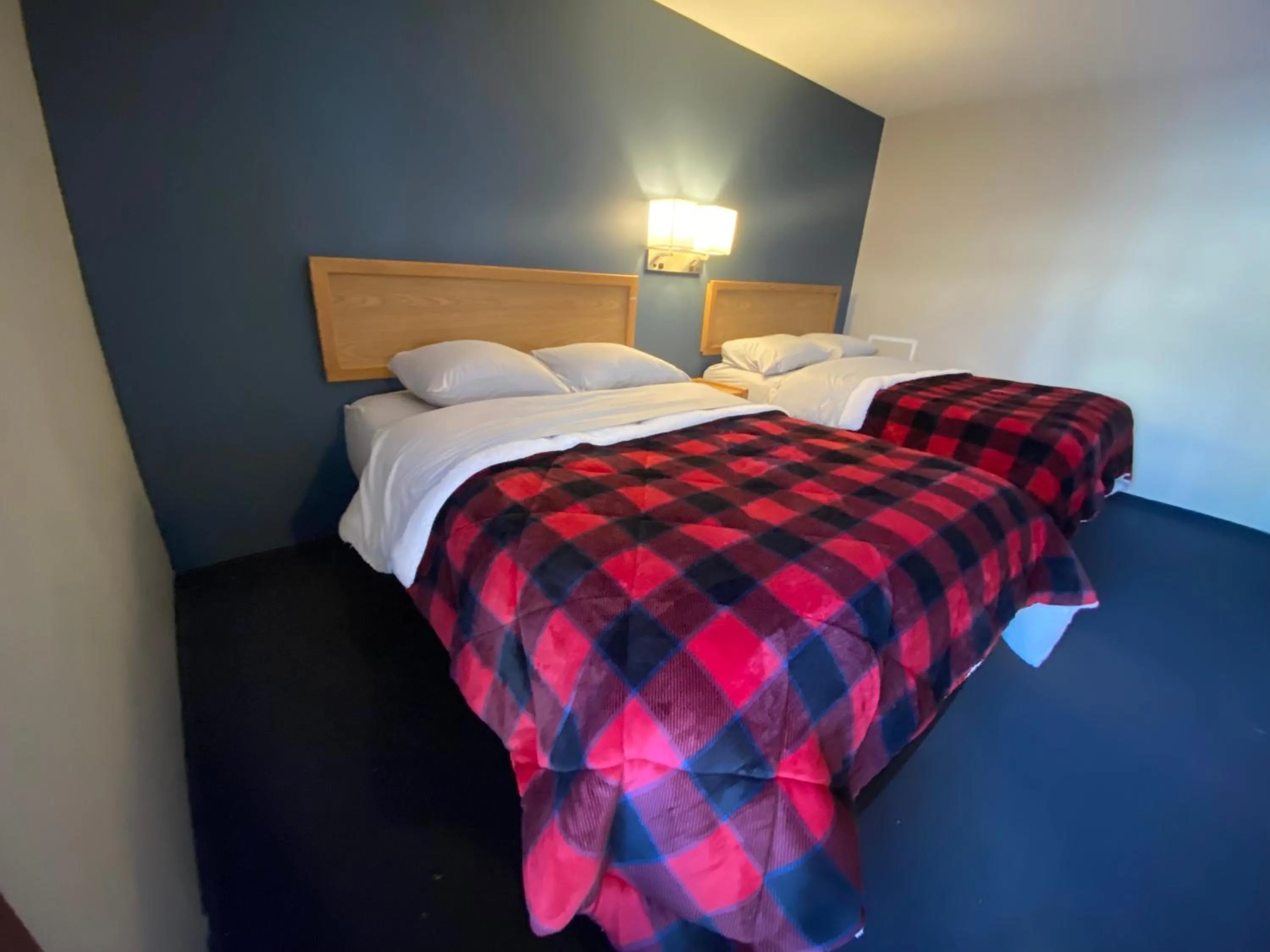 Bed in Lumberjack Inn
