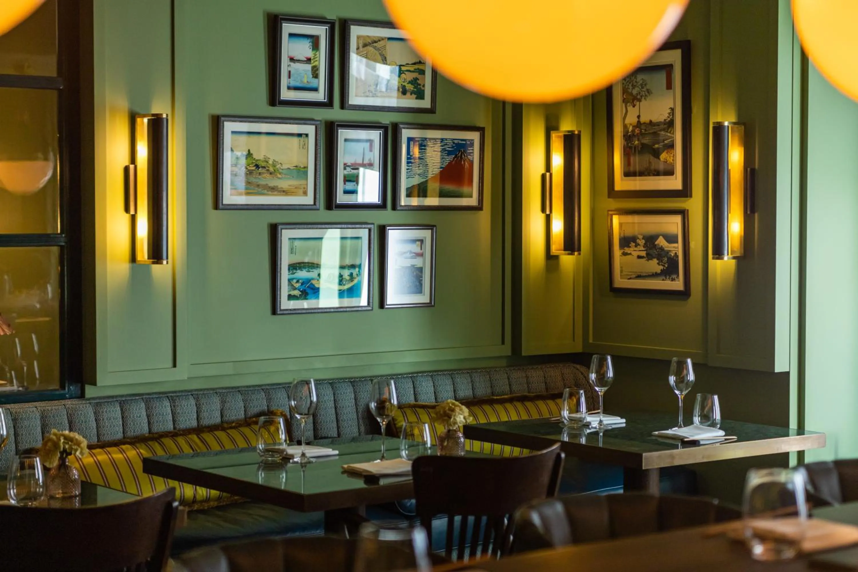 Restaurant/places to eat in Beaverbrook Town House