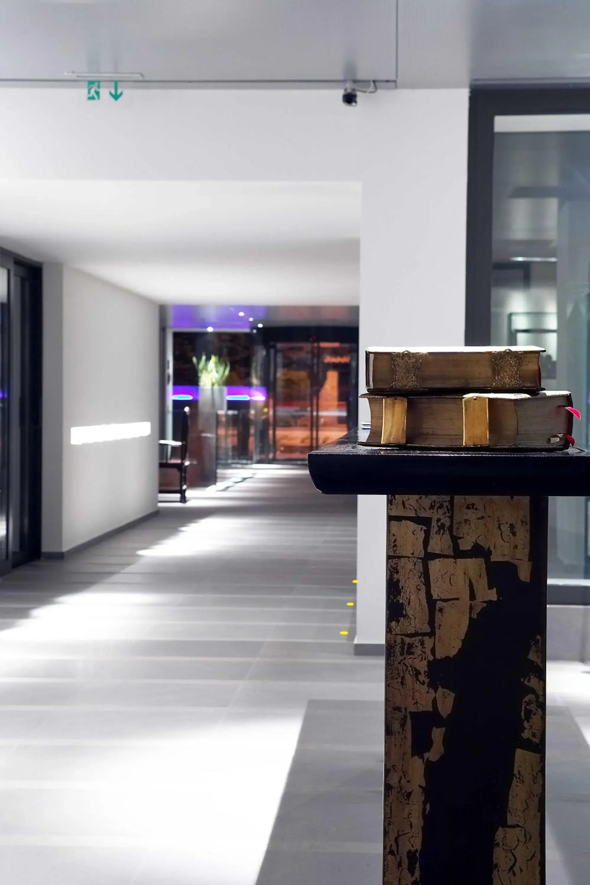 Lobby or reception in Life Gallery Athens Lobby or reception in Life Gallery Athens