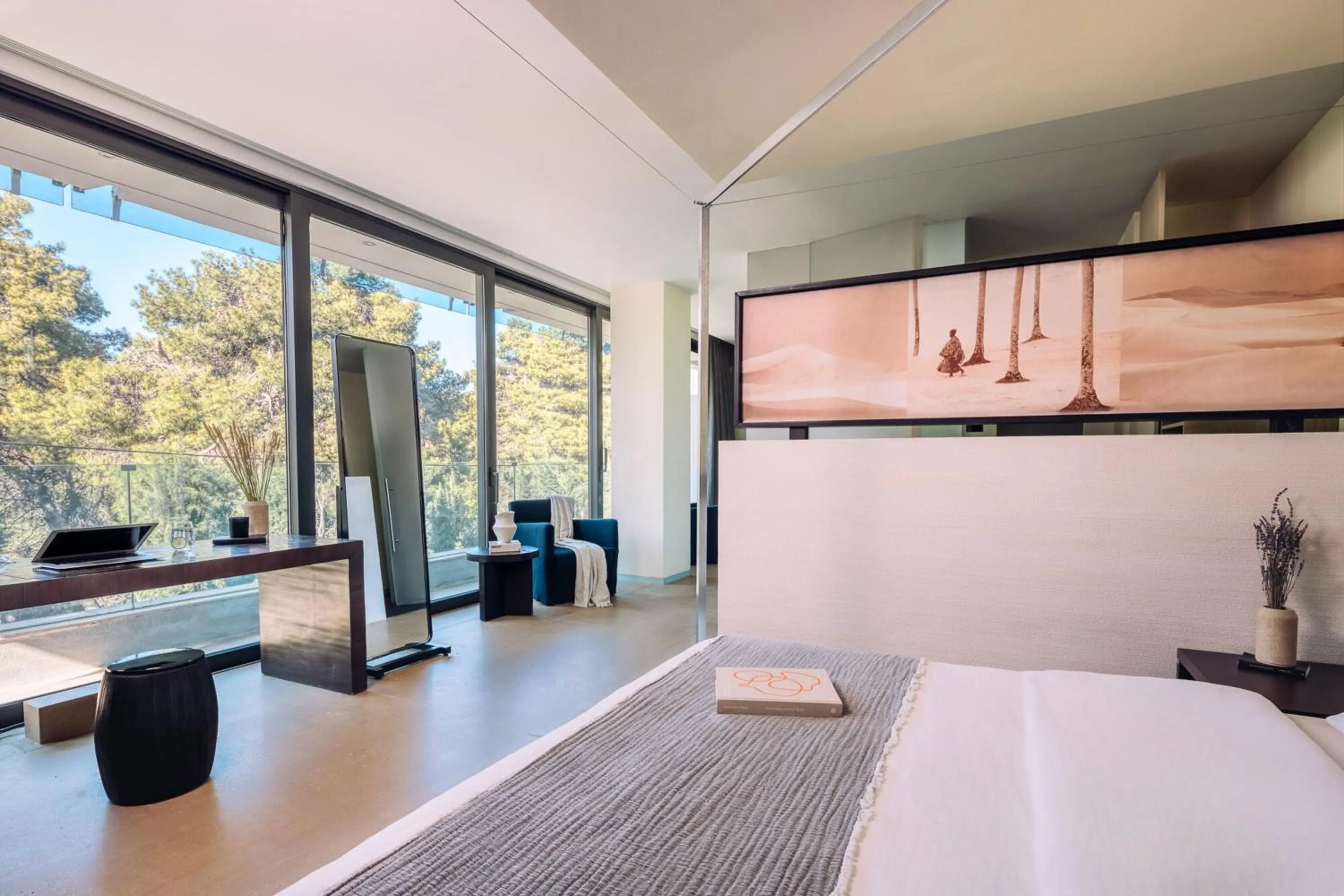 Photo of the whole room, Bed in Life Gallery Athens