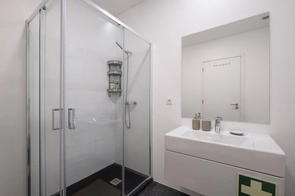 Shower in Vila Nova Suite Apt (historic PDL city center)