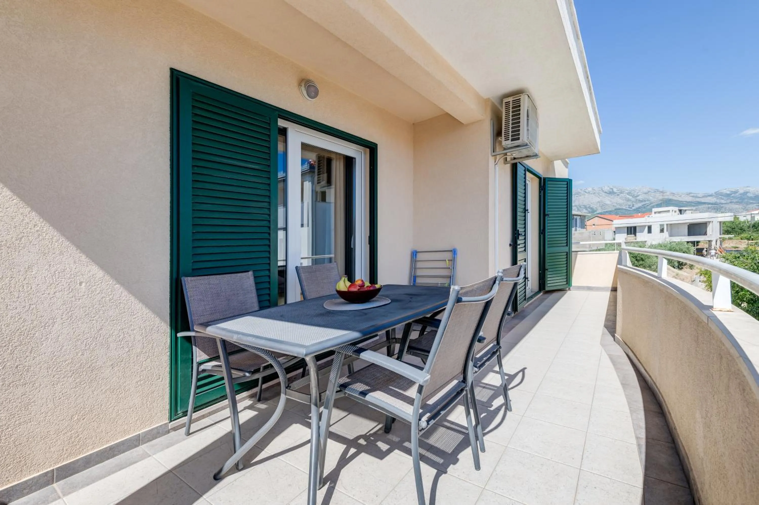 Apartment Renata + PRIVATE swimming pool in SPLIT