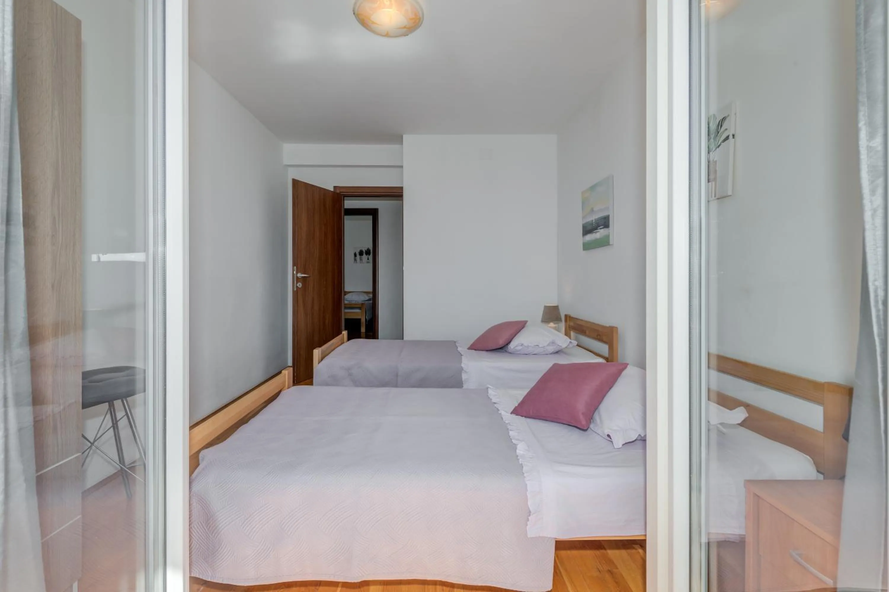 Bed in Apartment Renata + PRIVATE swimming pool in SPLIT