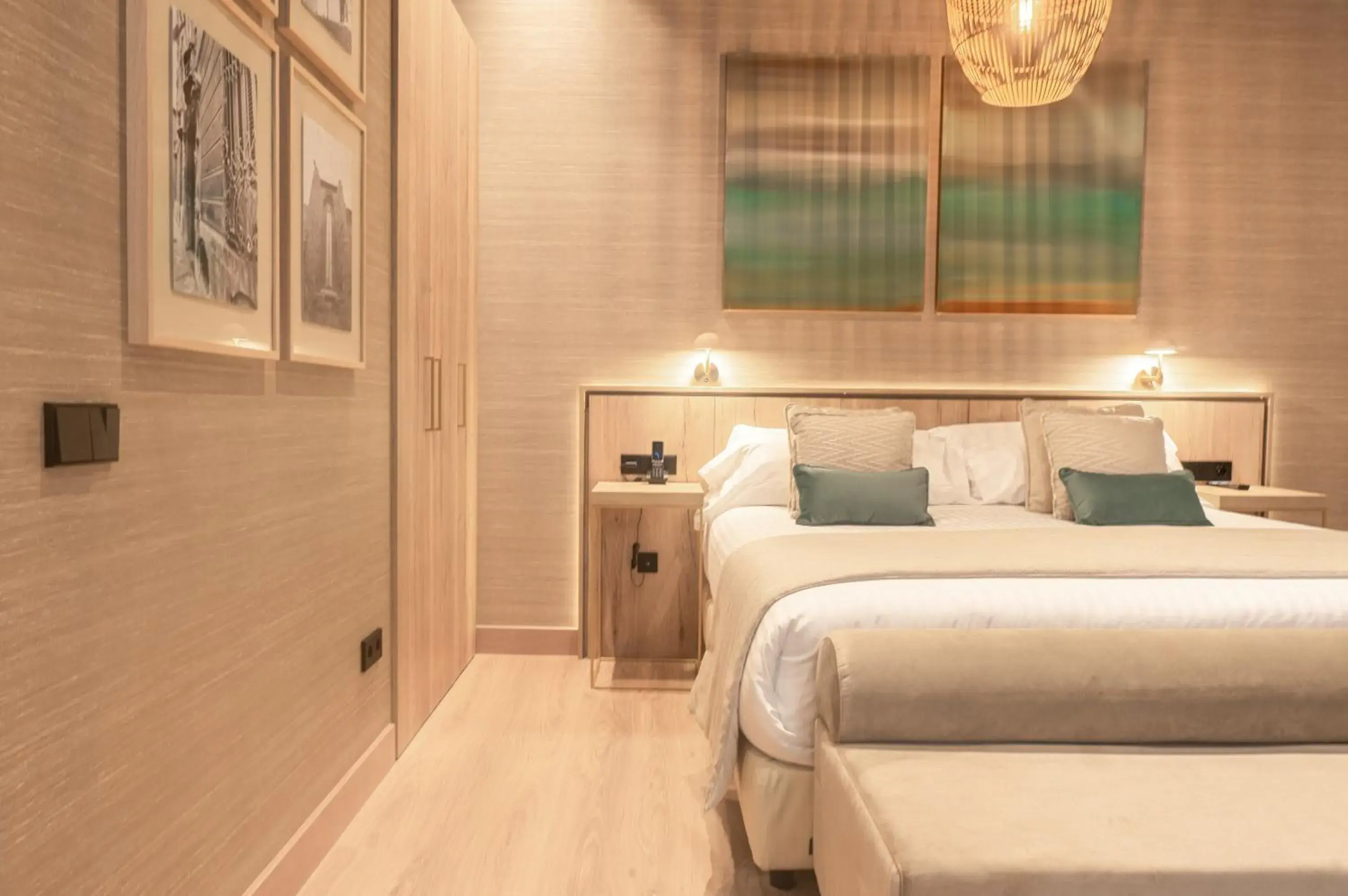 Standard Double Room in The Valentia Corretgería Standard Double Room in The Valentia Corretgería